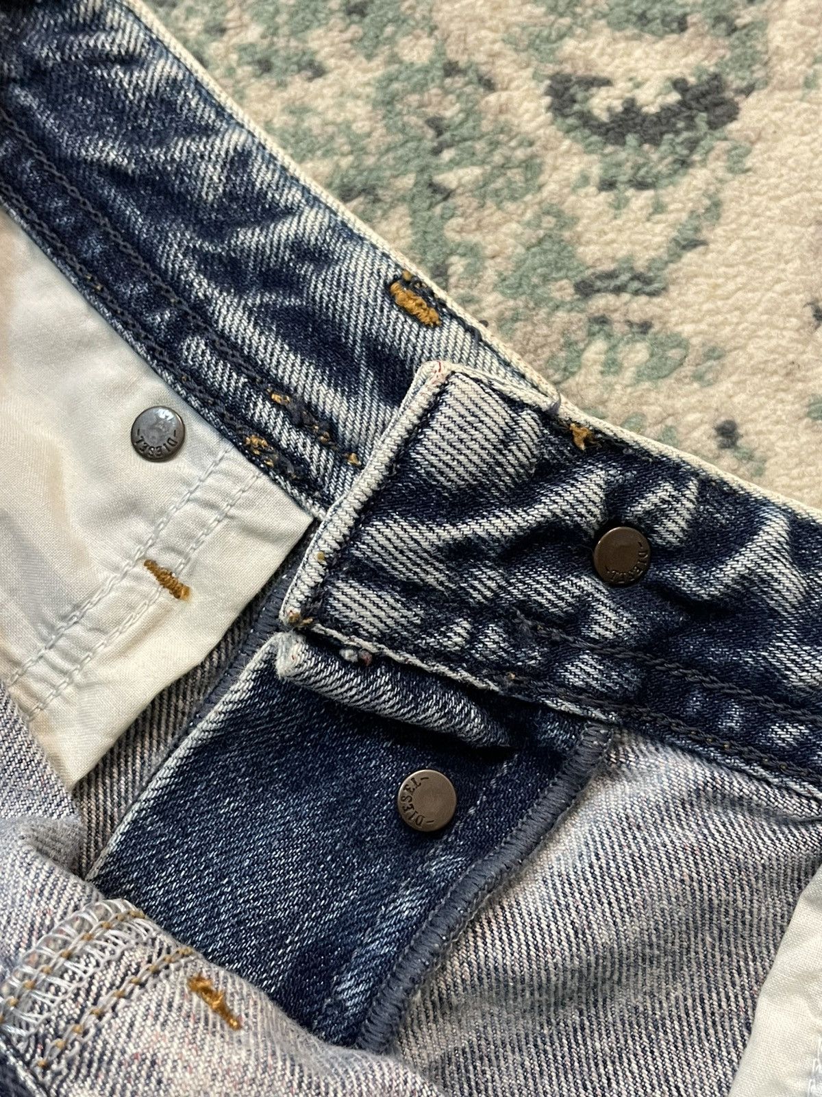 Diesel Diesel Made in Italy Faded Blue Wash Regular Slim Jeans Size US 29 - 24 Thumbnail