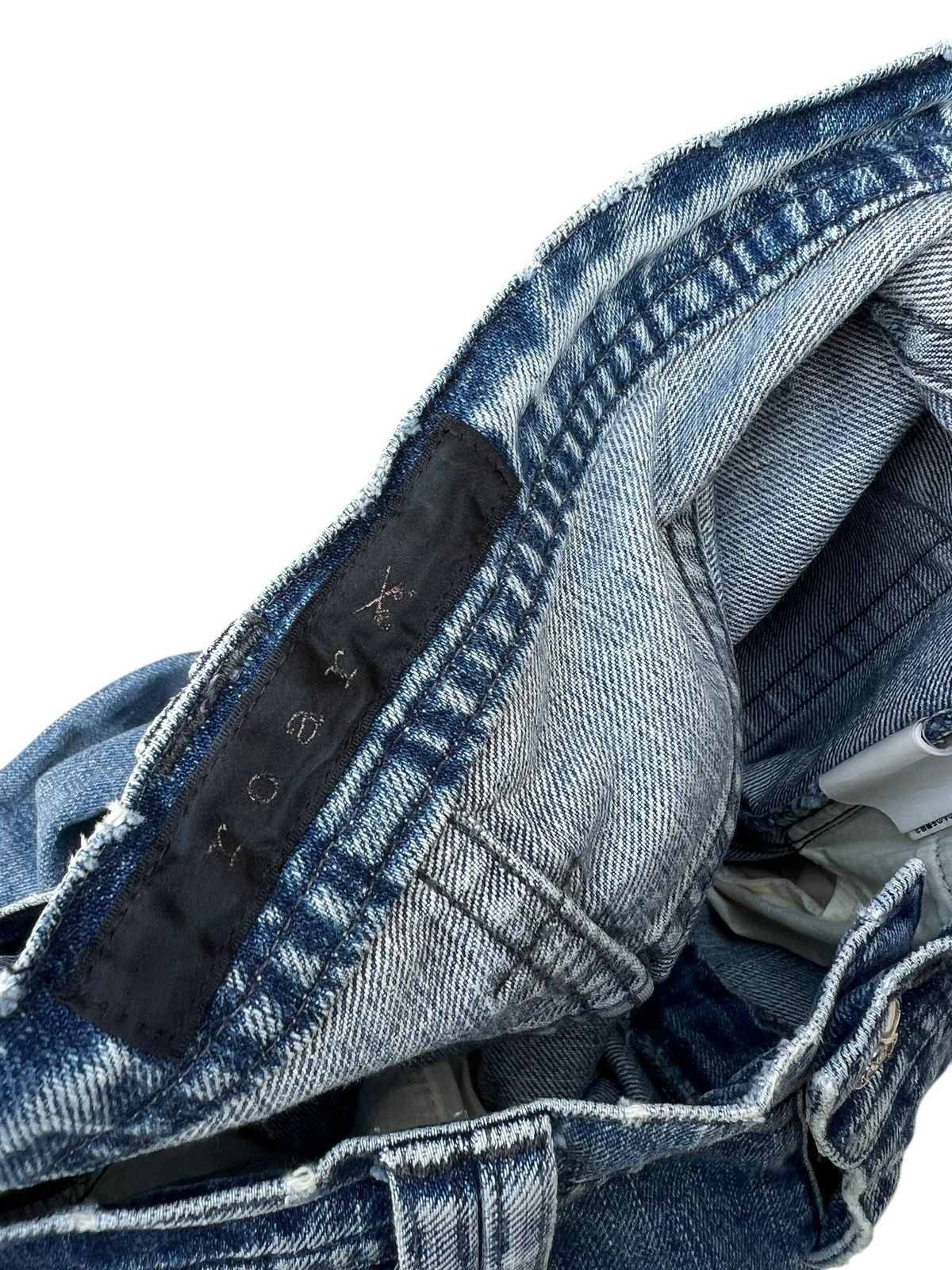 Japanese Brand Vintage Roarguns Japan Distressed Denim Flare Jeans Size US 31 - 21 Thumbnail