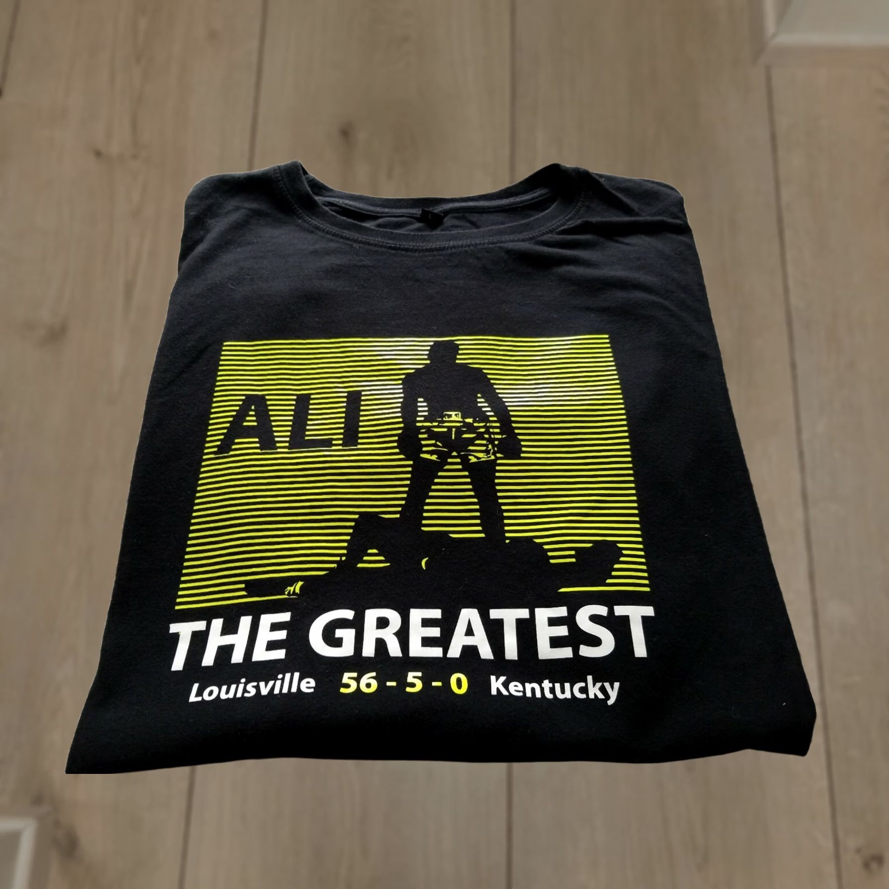 Vintage Muhammad Ali The Greatest Awesome Shadow Graphic Tshirt L Black Crew Neck 100% Cotton Men's T-Shirt Continental Graphic Tee Size US L / EU 52-54 / 3 - 1 Thumbnail