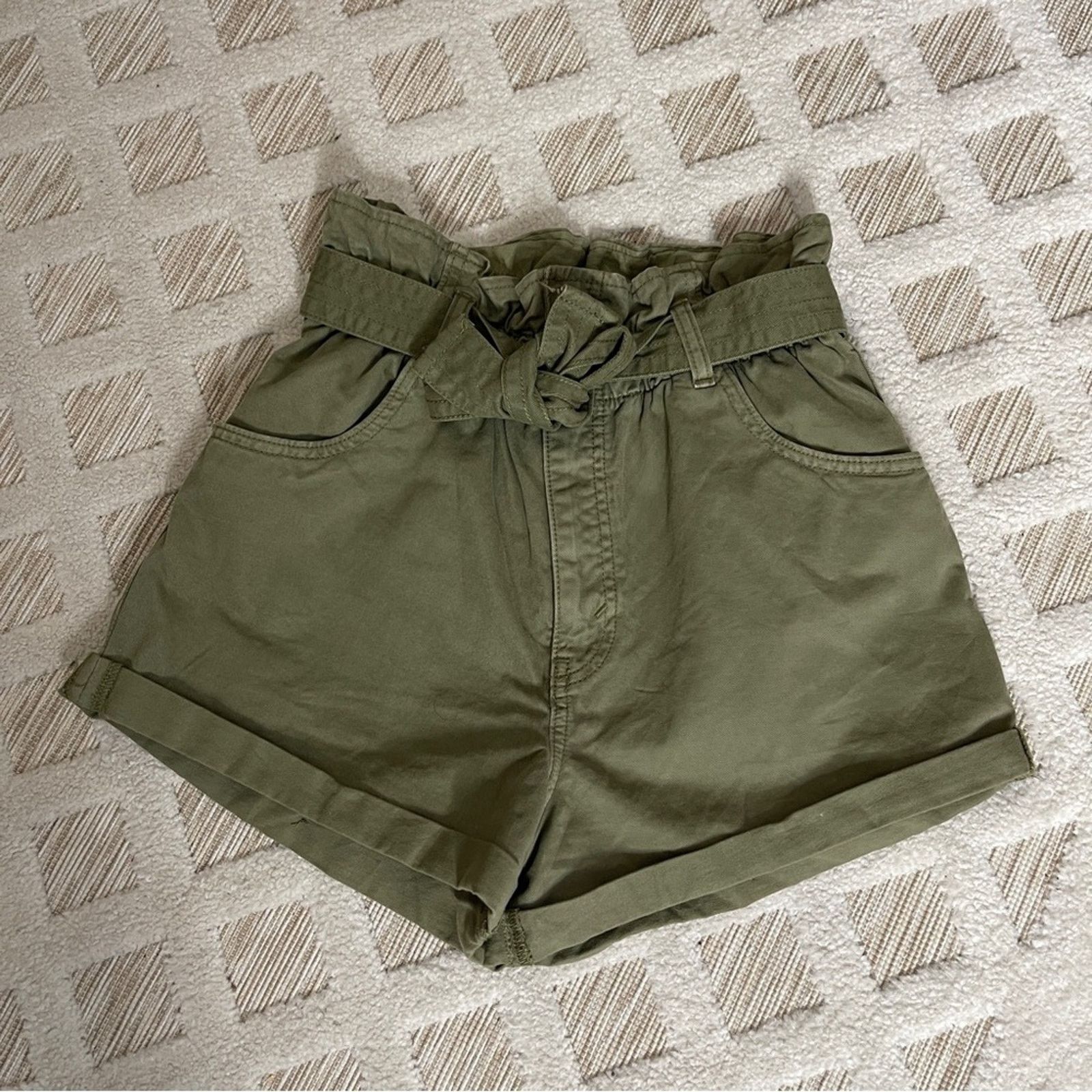 Abercrombie & Fitch Abercrombie & Fitch Paper Bag High Waisted Shorts Size 28" / US 6 / IT 42 - 3 Thumbnail