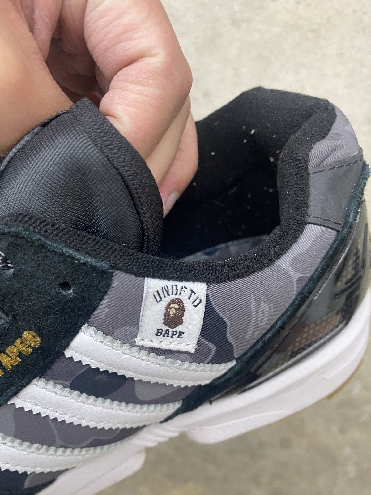 Adidas × Bape × Undefeated Undefeated Bape ZX 8000 Black Size US 8.5 / EU 41-42 - 7 Thumbnail