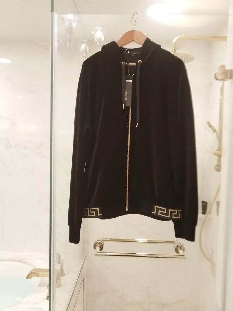 Versace Versace Black velvet hooded suit Size US XL / EU 56 / 4 - 3 Thumbnail