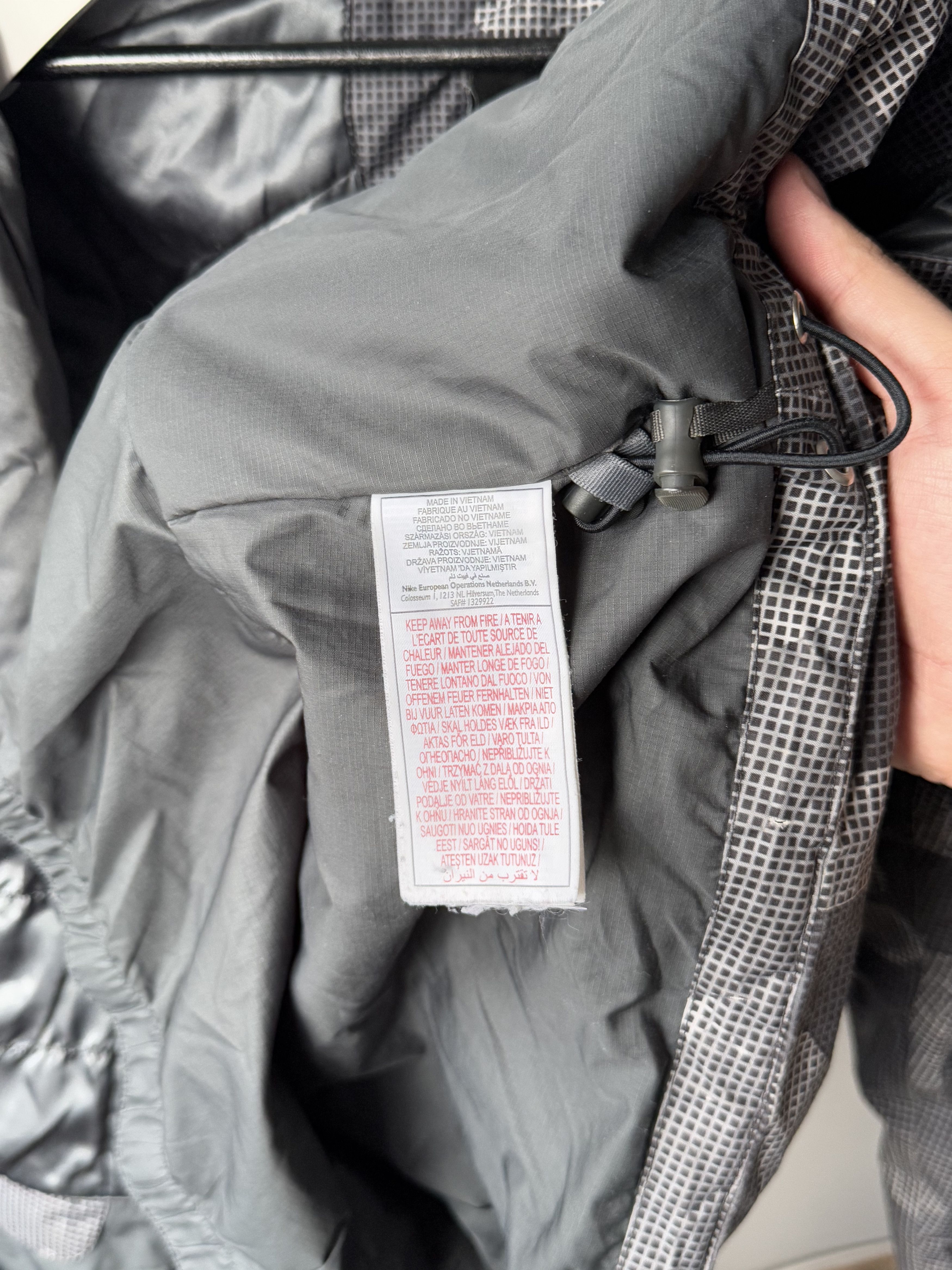 Nike ACG Women's Nike ACG Butterfly Insulated Mountain Ski Jacket Size M / US 6-8 / IT 42-44 - 17 Thumbnail
