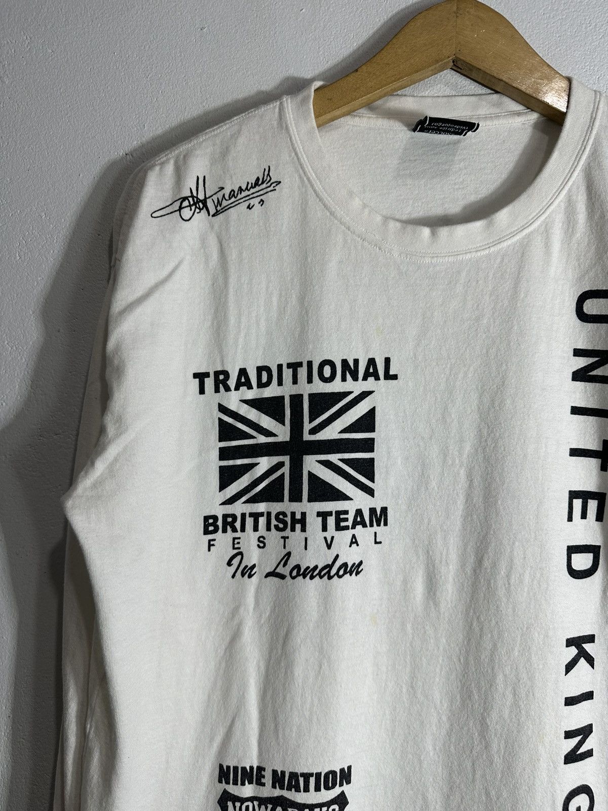 Beauty Beast BRITISH LONDON POEM UNITED KINGDOM LONG SLEEVE TE Size US L / EU 52-54 / 3 - 3 Thumbnail
