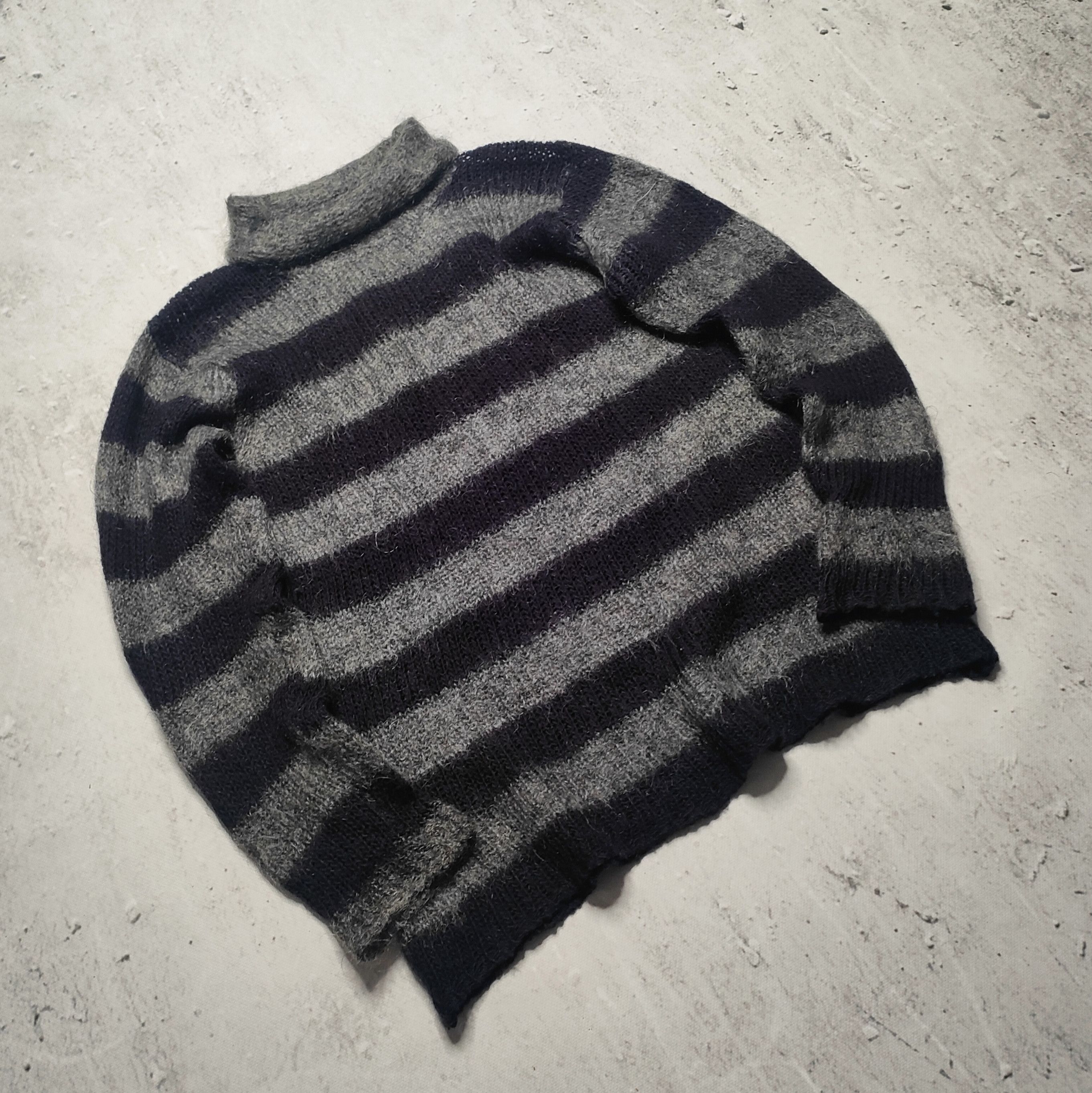 Maison Margiela Maison Margiela Vintage 00s 2000s mohair sweater striped Size US S / EU 44-46 / 1 - 2 Thumbnail