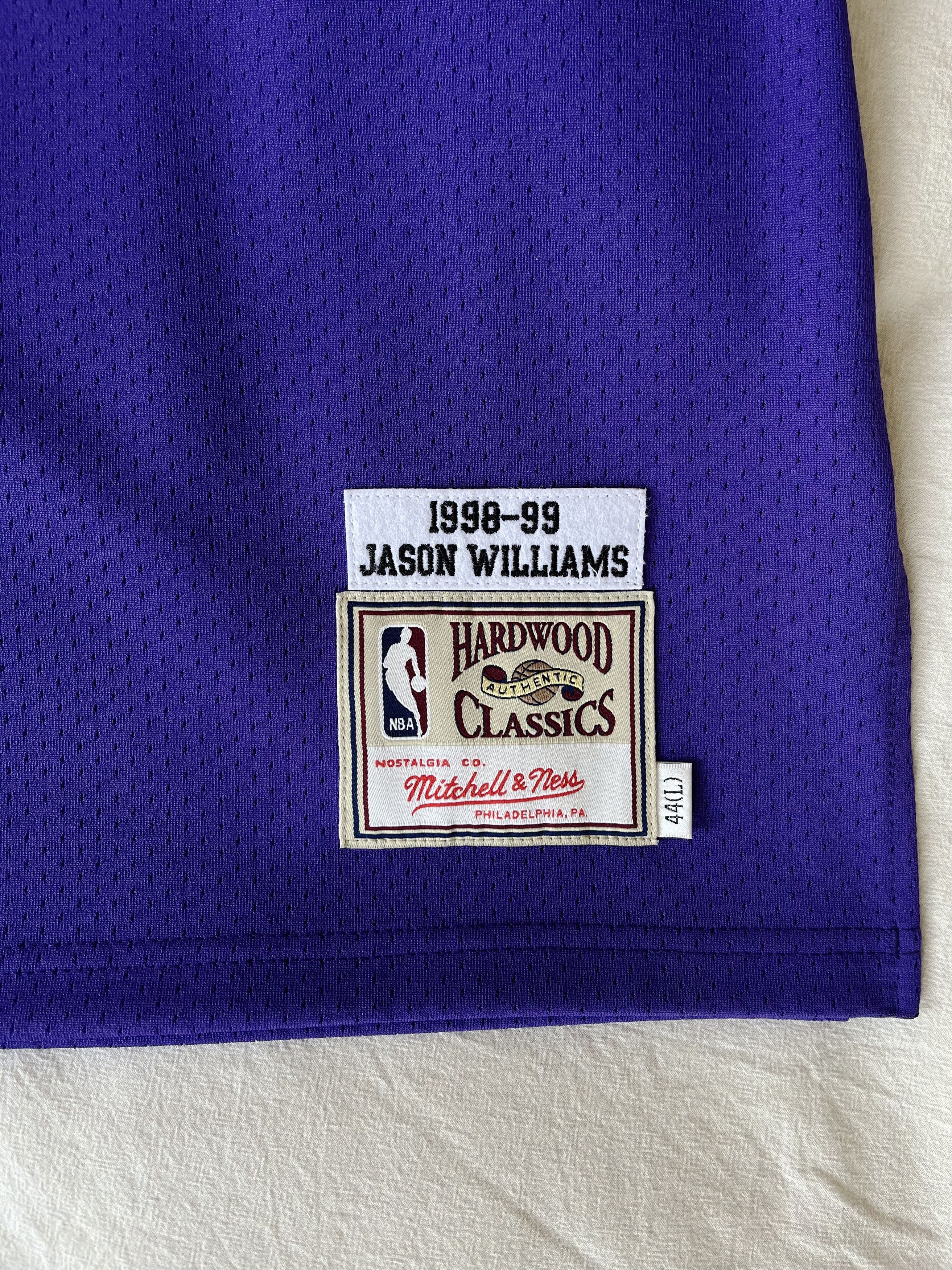 Mitchell & Ness Authentic Jason Williams Sacramento Kings M&N Jersey (44/L) Size US L / EU 52-54 / 3 - 5 Thumbnail