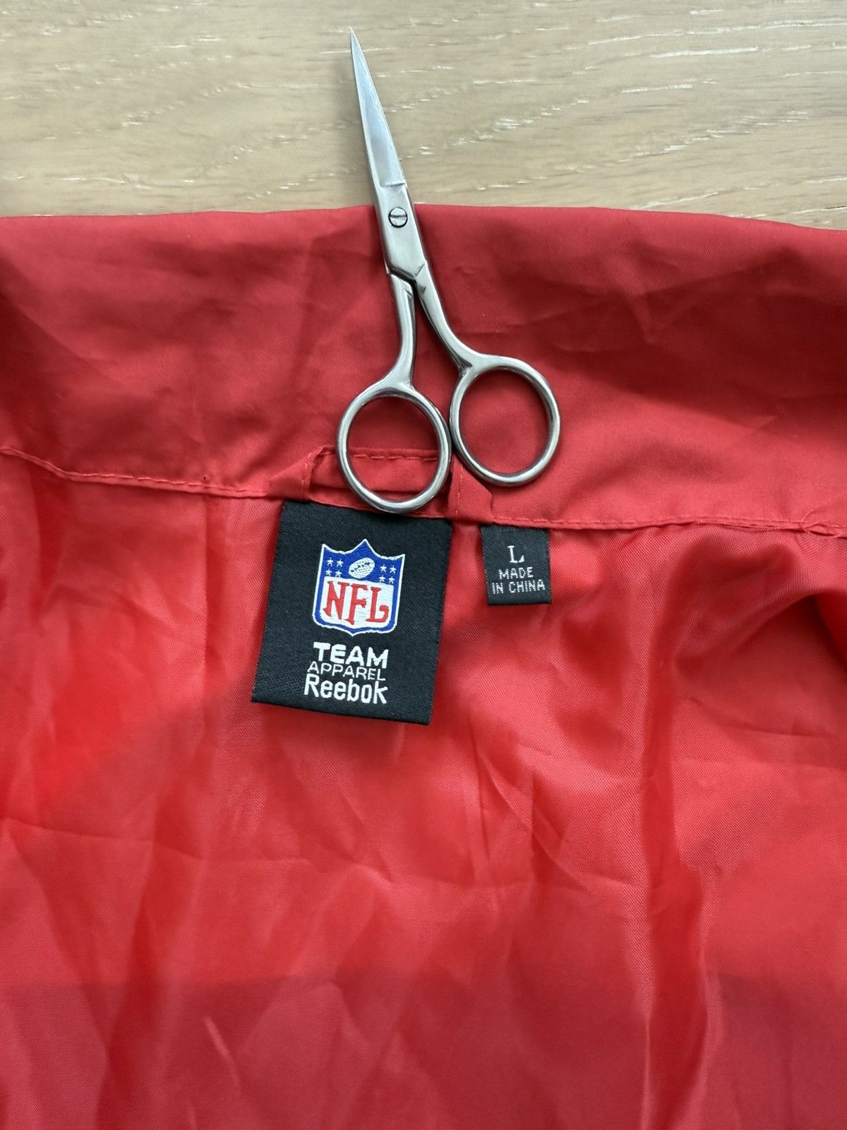 NFL Tampa Bay Buccaneers lightweight collared windbreaker Size US XL / EU 56 / 4 - 7 Thumbnail