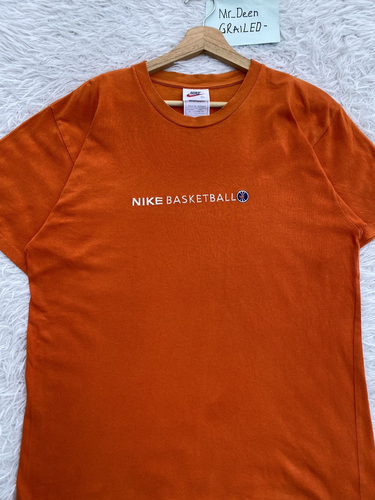 Nike Rare Vintage NIKE Basketball Orange T-shirt Size US M / EU 48-50 / 2 - 2 Thumbnail