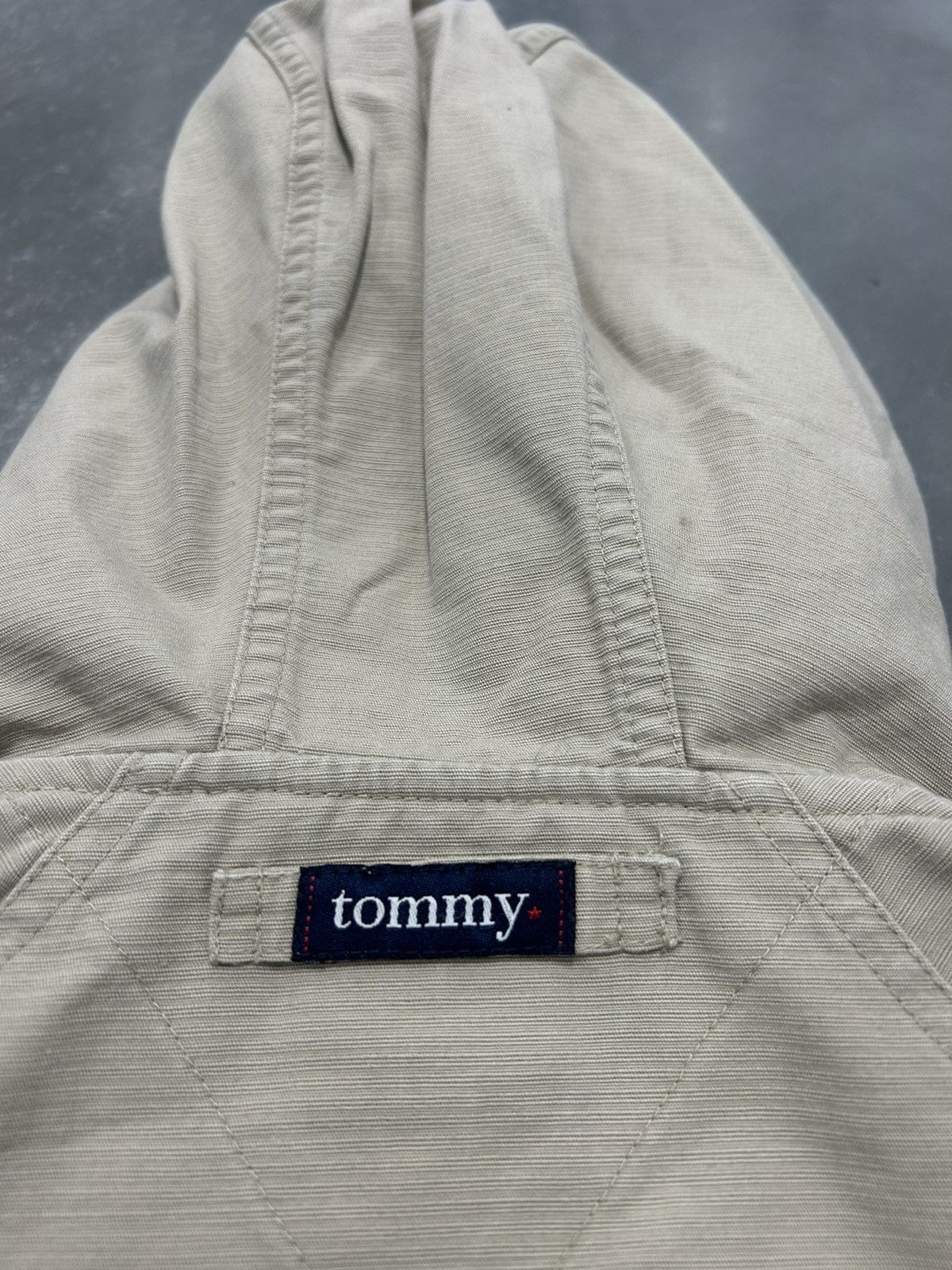 Tommy Hilfiger Tommy Hilfiger Cream lightweight nylon windbreaker jacket Size XS / US 0-2 / IT 36-38 - 4 Thumbnail