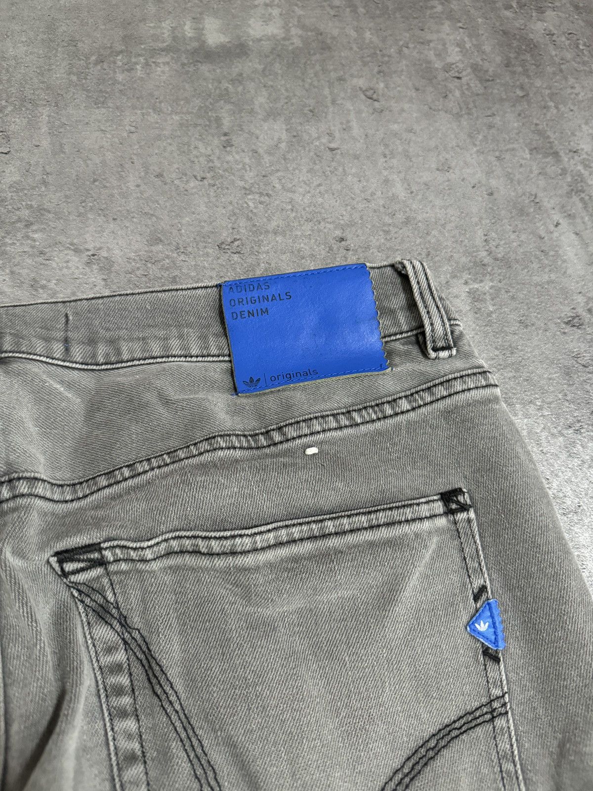 Adidas × Vintage Adidas Crazy Vintage Baggy Jeans Denim Grey Logo Rap Skate Size US 34 / EU 50 - 4 Thumbnail