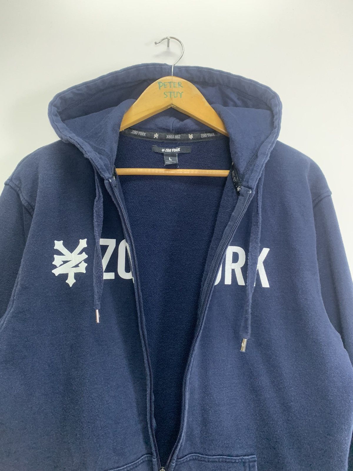 Vintage Vintage Zoo York big logo hoodies Size US L / EU 52-54 / 3 - 4 Thumbnail