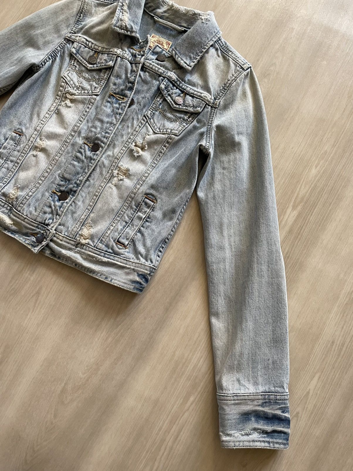 Abercrombie & Fitch Vintage Abercrombie & Fitch Distressed Denim Jacket Sz S Size S / US 4 / IT 40 - 2 Thumbnail