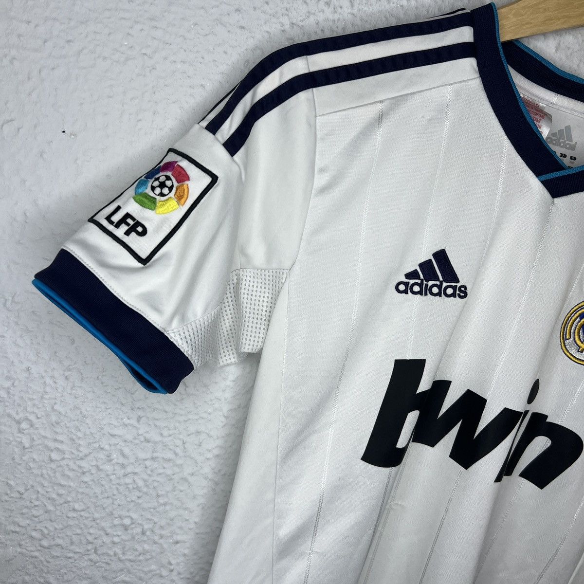 Adidas Adidas Real Madrid Jersey Tshirt Tee Home Kit Ronaldo 7 Size US S / EU 44-46 / 1 - 6 Thumbnail