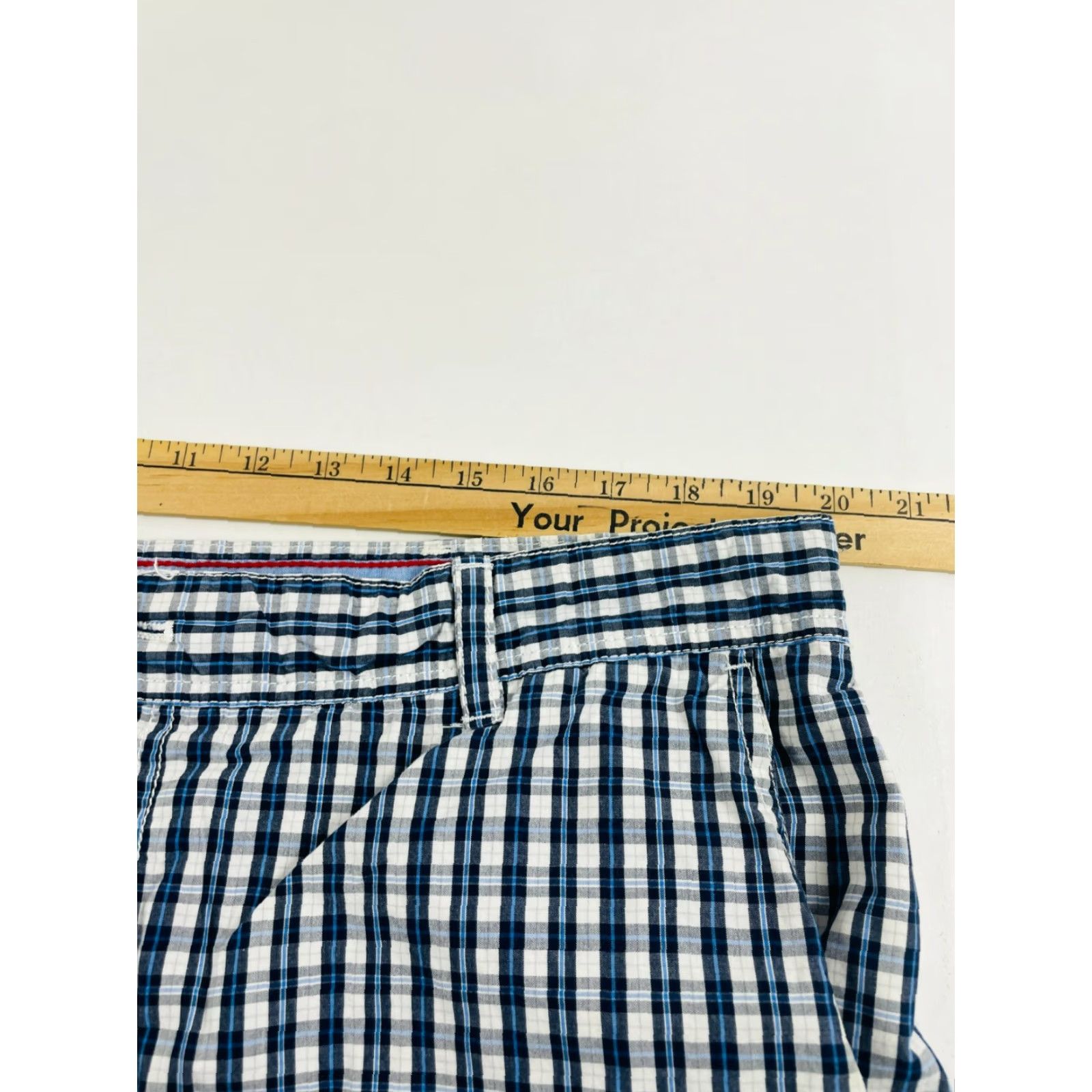 Izod IZOD Shorts Men's 40 Blue White Plaid Flat Front Casual Outdoor Pockets Size US 40 / EU 56 - 4 Thumbnail