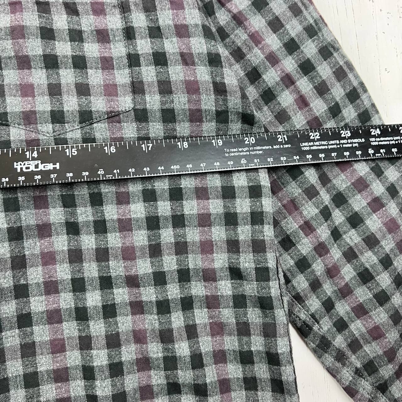 Calvin Klein Calvin Klein Jeans Medium Plaid Long Sleeve Shirt Men Size US M / EU 48-50 / 2 - 4 Thumbnail