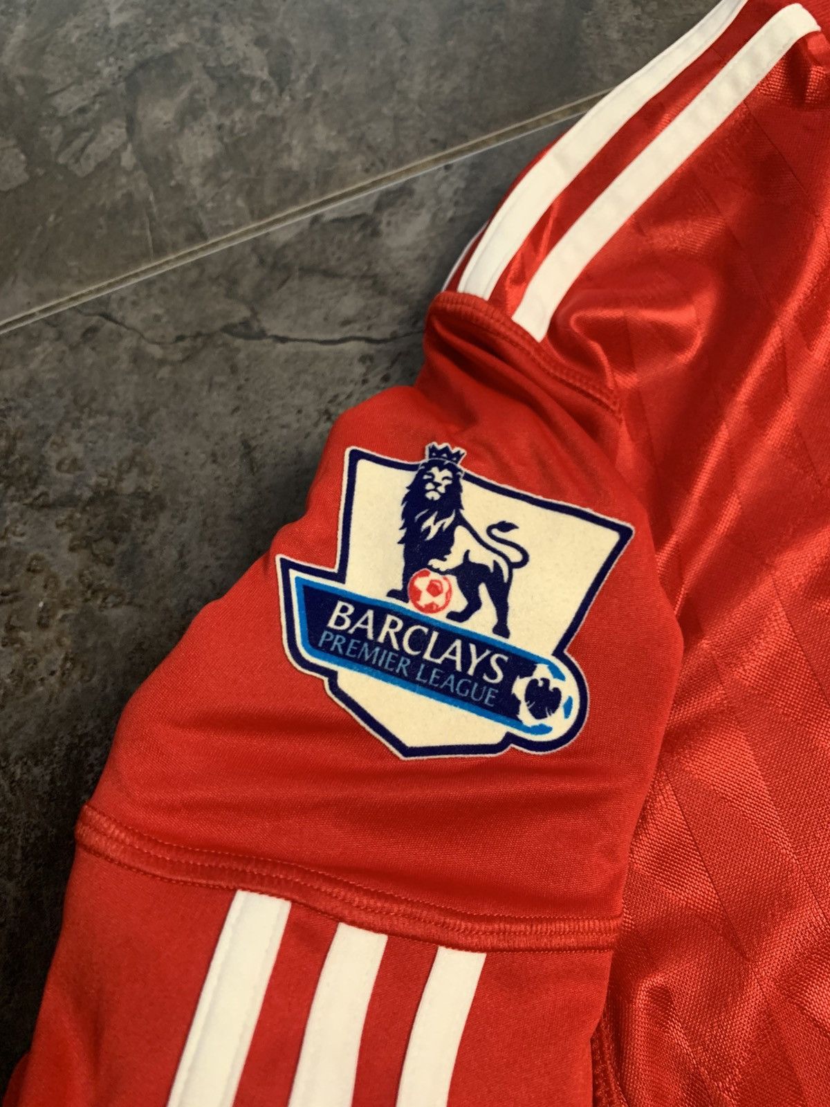 Adidas Gerrard Vintage Liverpool Jersey Size US S / EU 44-46 / 1 - 7 Thumbnail