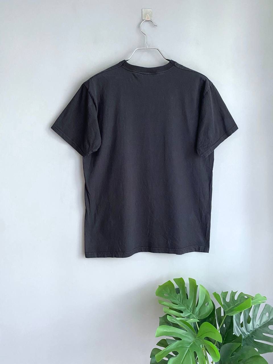 Fruit Of The Loom Vintage 00s Anime T-Shirt One Piece Monkey D Luffy, Size S-M Size US M / EU 48-50 / 2 - 7 Thumbnail