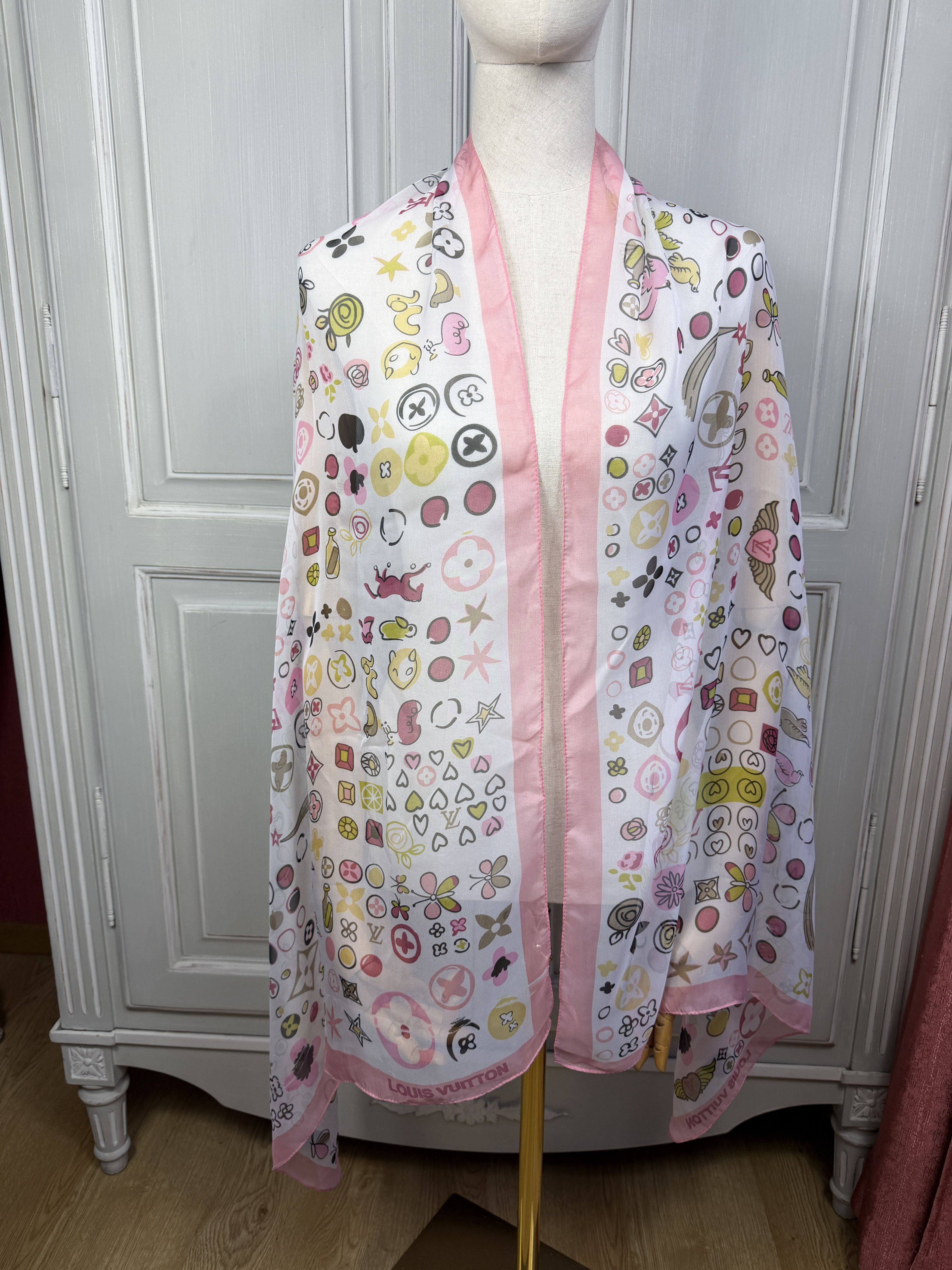 Louis Vuitton big monogram scarf silk louis vuitton Size ONE SIZE - 2 Thumbnail