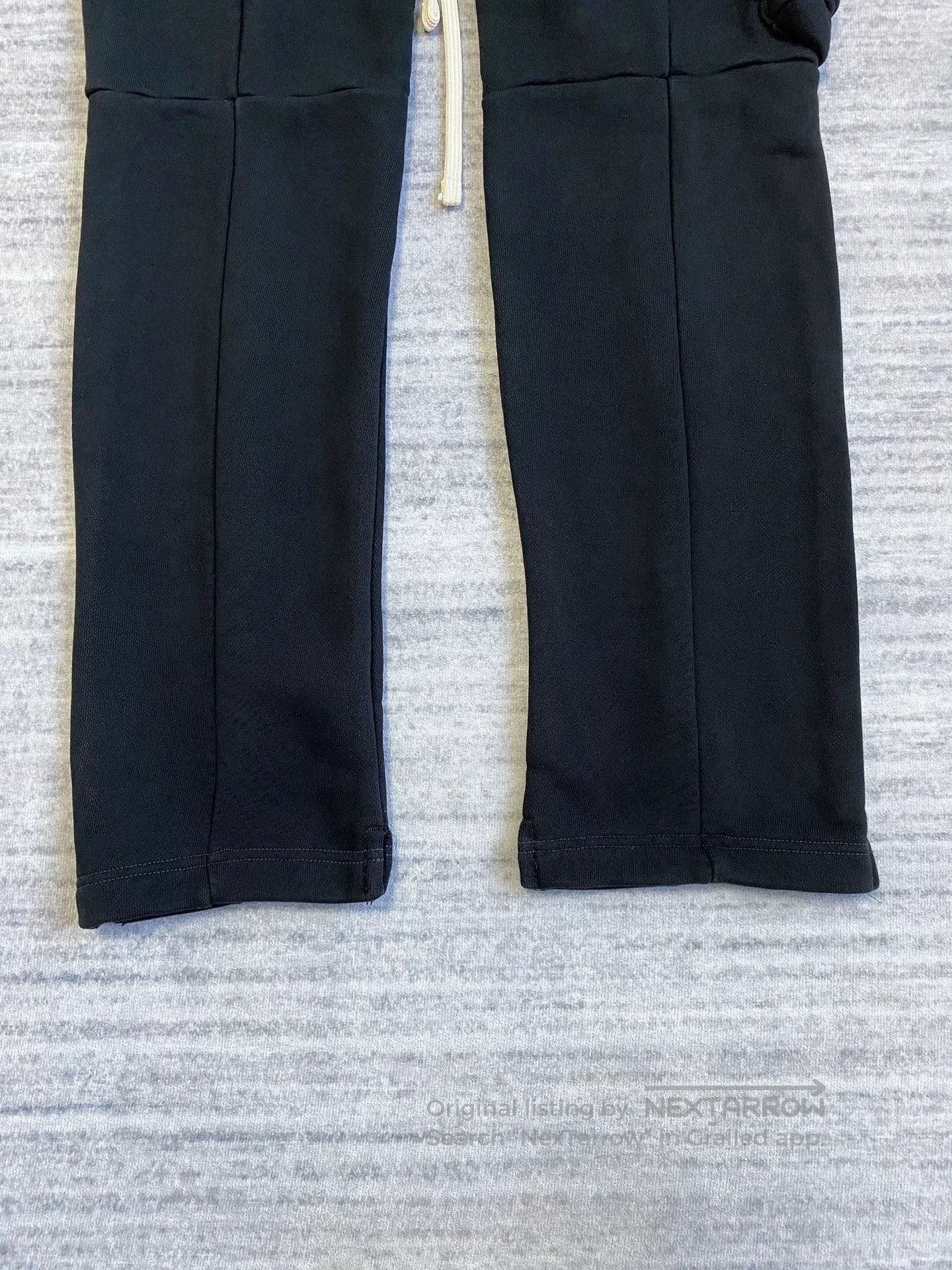Far Afield black 3D pocket pants with flared hem. Size 23" - 6 Thumbnail