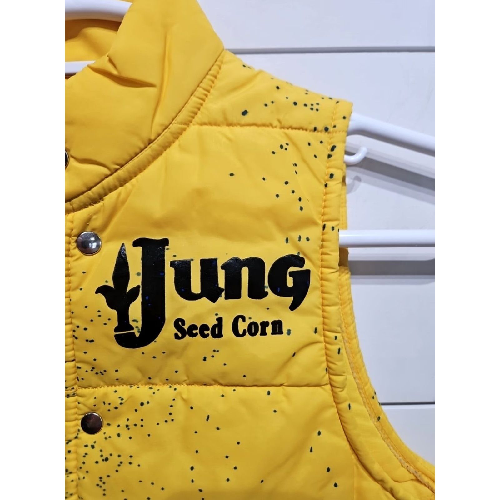 John Deere VINTAGE John Deere Vest Mens S Yellow Nylon Lined Trucker Work Farm Puffy Puffer Trucker Vest Size US S / EU 44-46 / 1 - 3 Thumbnail