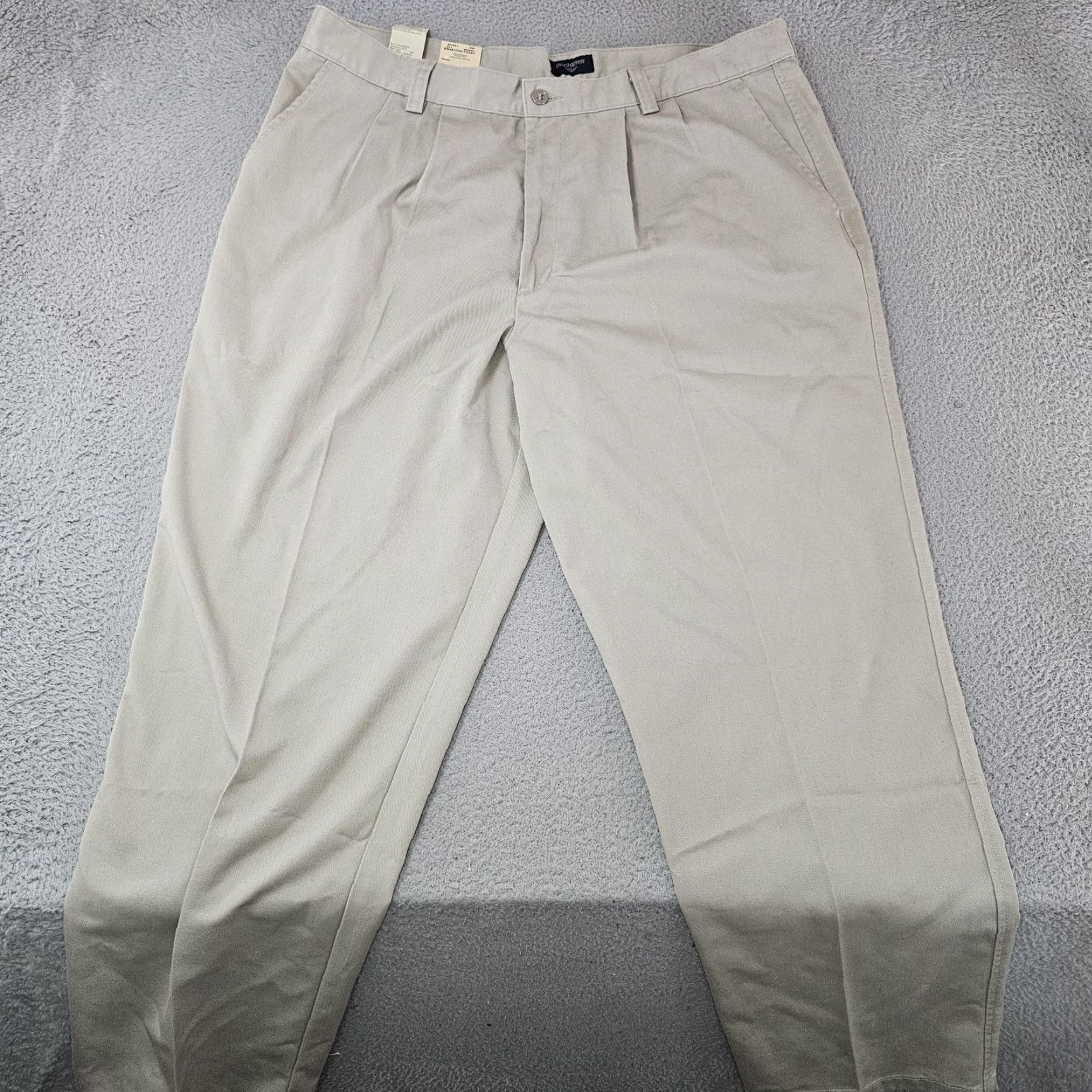 Dockers Dockers Pants Mens 38x31 Chino Relaxed Fit Cotton Beig e Washed Wrinkle Resistant Pleated Front Zip Fly BeltLoops Pockets 38 Regular Mens Size US 38 / EU 54 - 2 Thumbnail