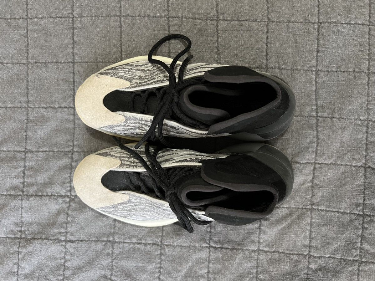 Adidas × Yeezy YEEZY QNTM Size US 9 / EU 42 - 4 Thumbnail