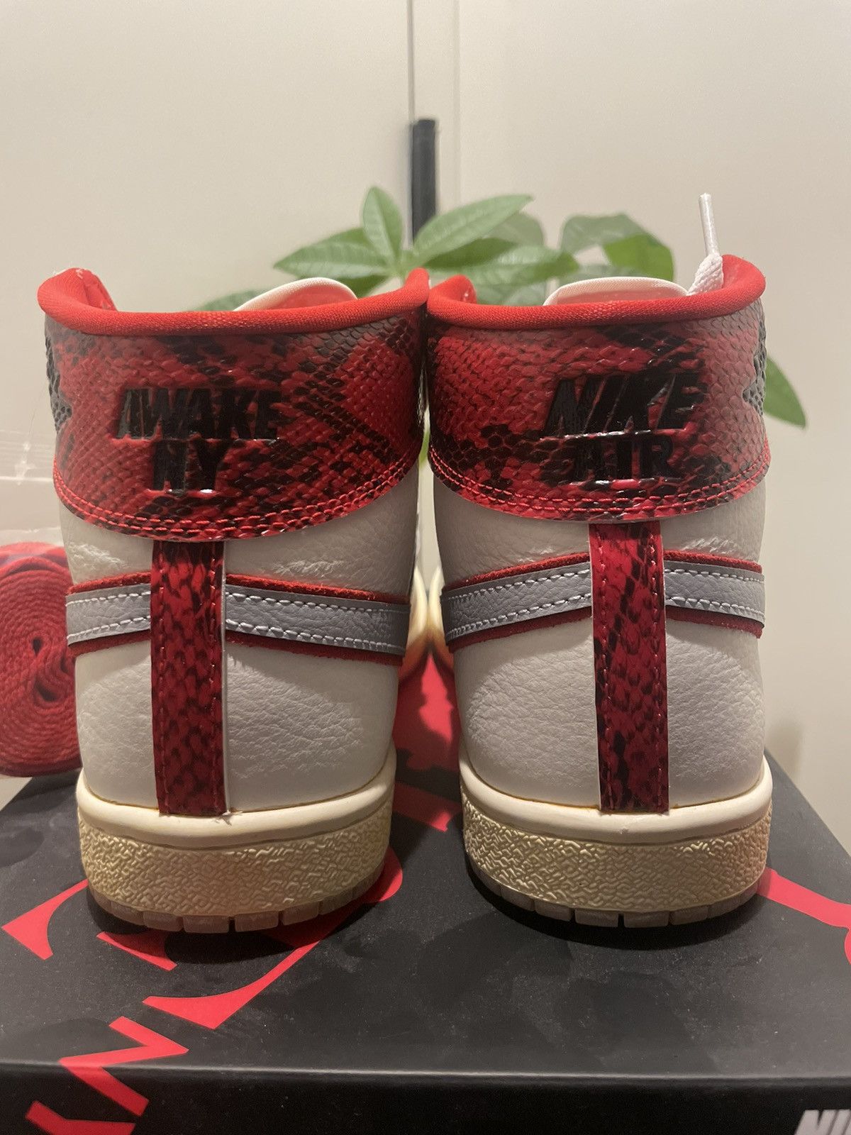 Awake NY × Jordan Brand × Nike Nike Jordan Air Ship PE Awake Size US 7.5 / EU 40-41 - 5 Thumbnail