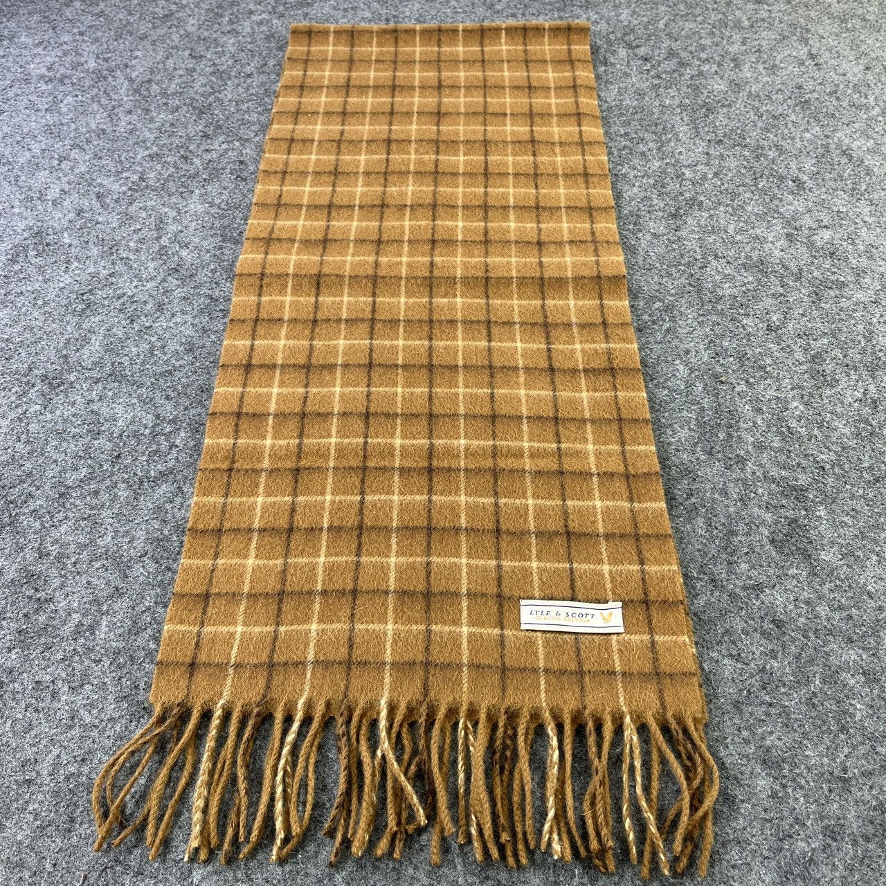 Lyle & Scott Lyle & Scott Scarf / Muffler / Neckwear T494 Size ONE SIZE - 1 Thumbnail