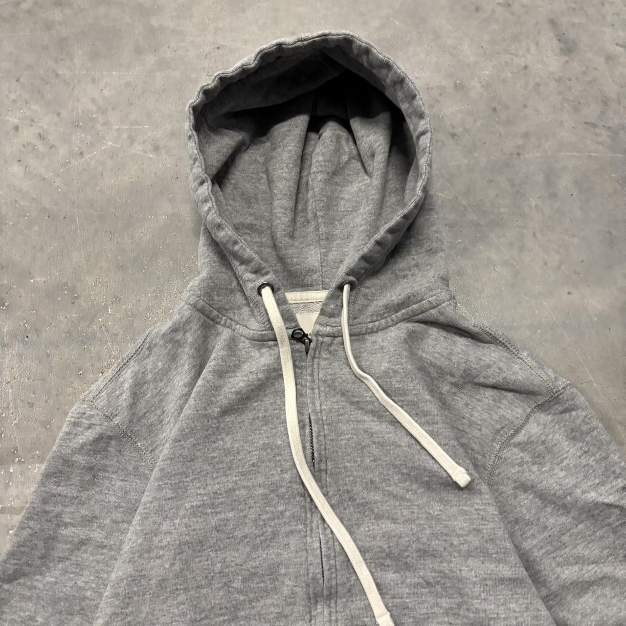 Japanese Brand × Vintage Crazy Vintage Y2K/2000s Light Grey Blank Streetwear Essential Zip Up Hoodie! Size US S / EU 44-46 / 1 - 2 Thumbnail