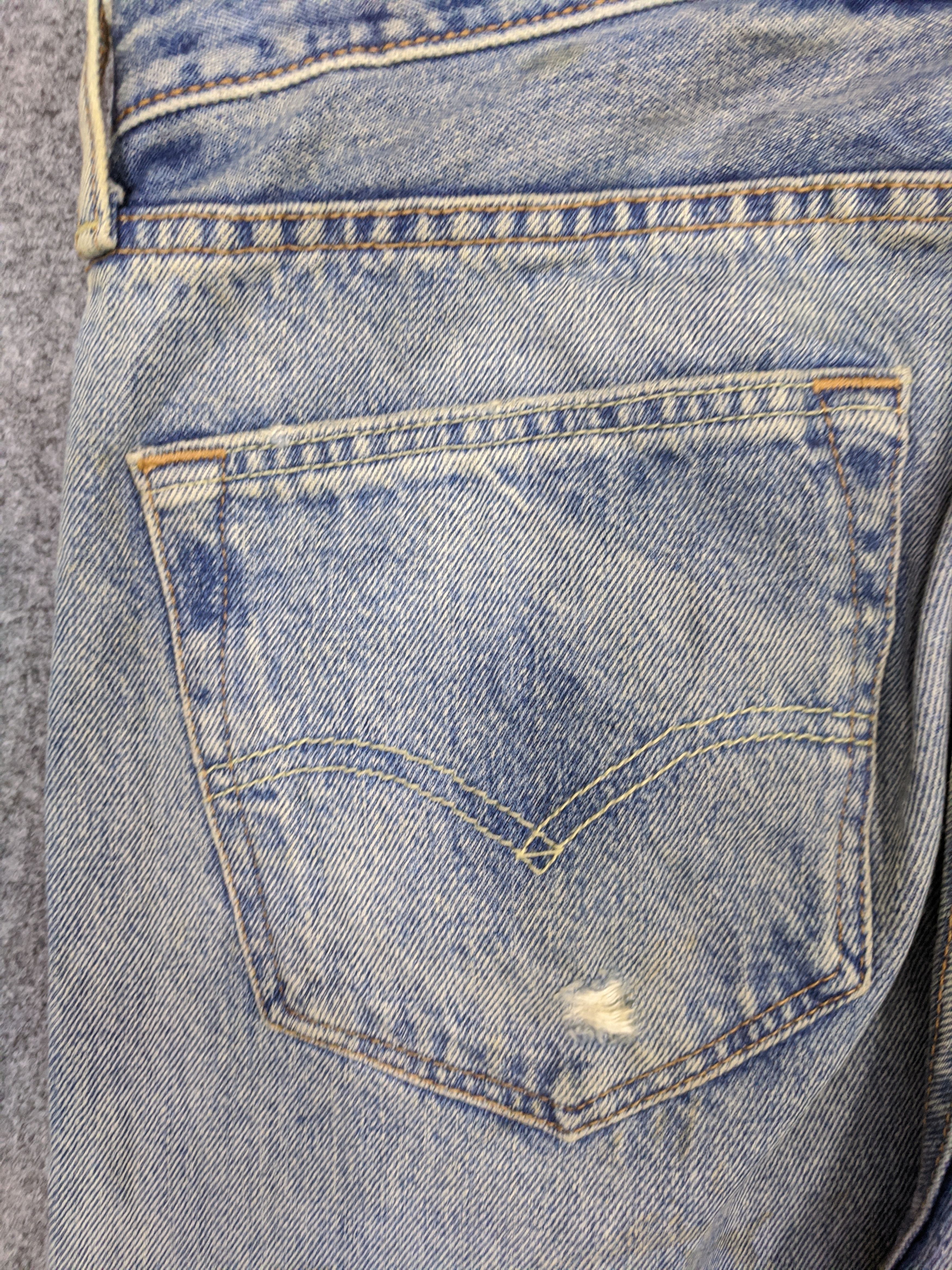 Levi's × Vintage Vintage Distressed Levis 501 Faded Blue Jeans 33x33 Size US 33 - 11 Thumbnail