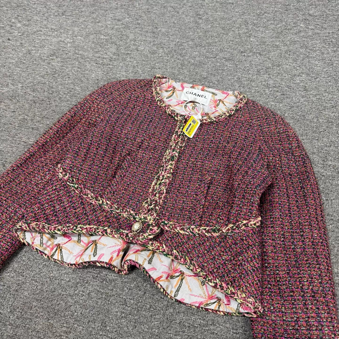 Chanel Chanel Beach Fuchsia Tweed Waist-Cinched Cropped Jacket Size S / US 4 / IT 40 - 3 Thumbnail