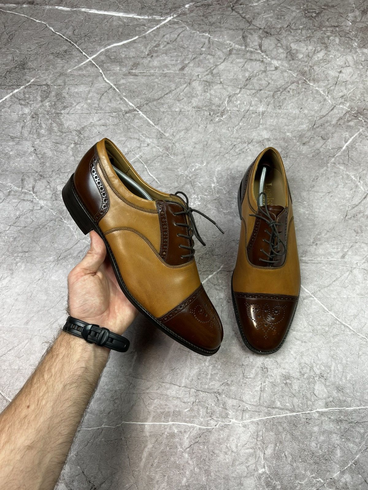 Loake Loake Lifestyle Leather Oxford Brogue Shoes Men's Size US 11.5 / EU 44-45 - 2 Thumbnail