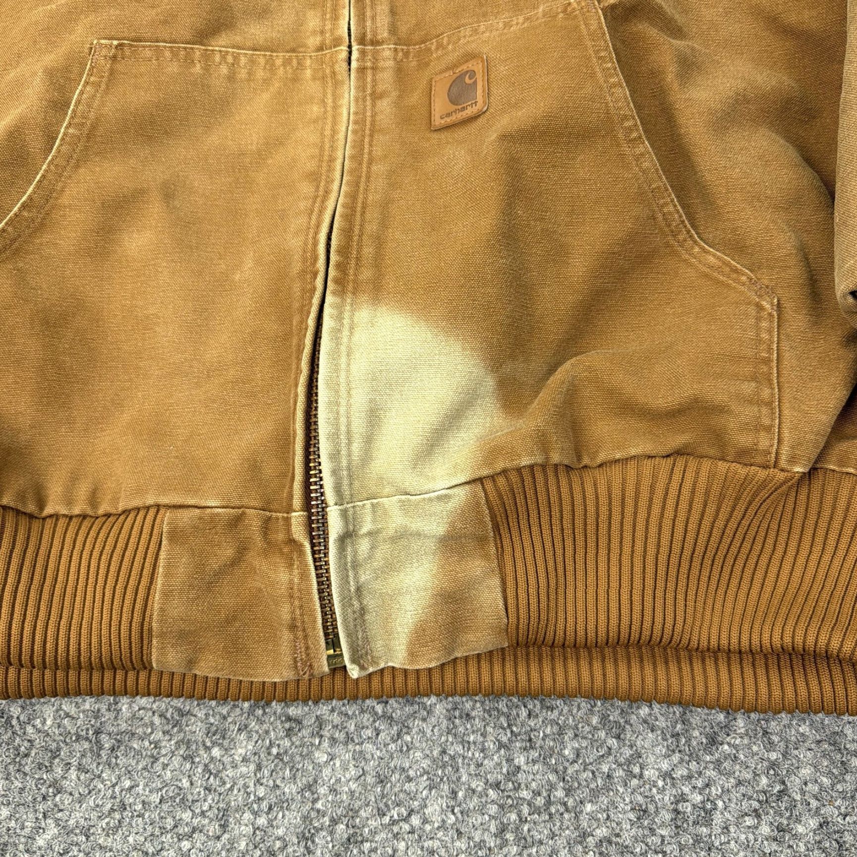 Carhartt VTG Carhartt J130 Jacket Mens XL Brown Duck Quilted Workwear Distressed Stained Size US XL / EU 56 / 4 - 2 Thumbnail
