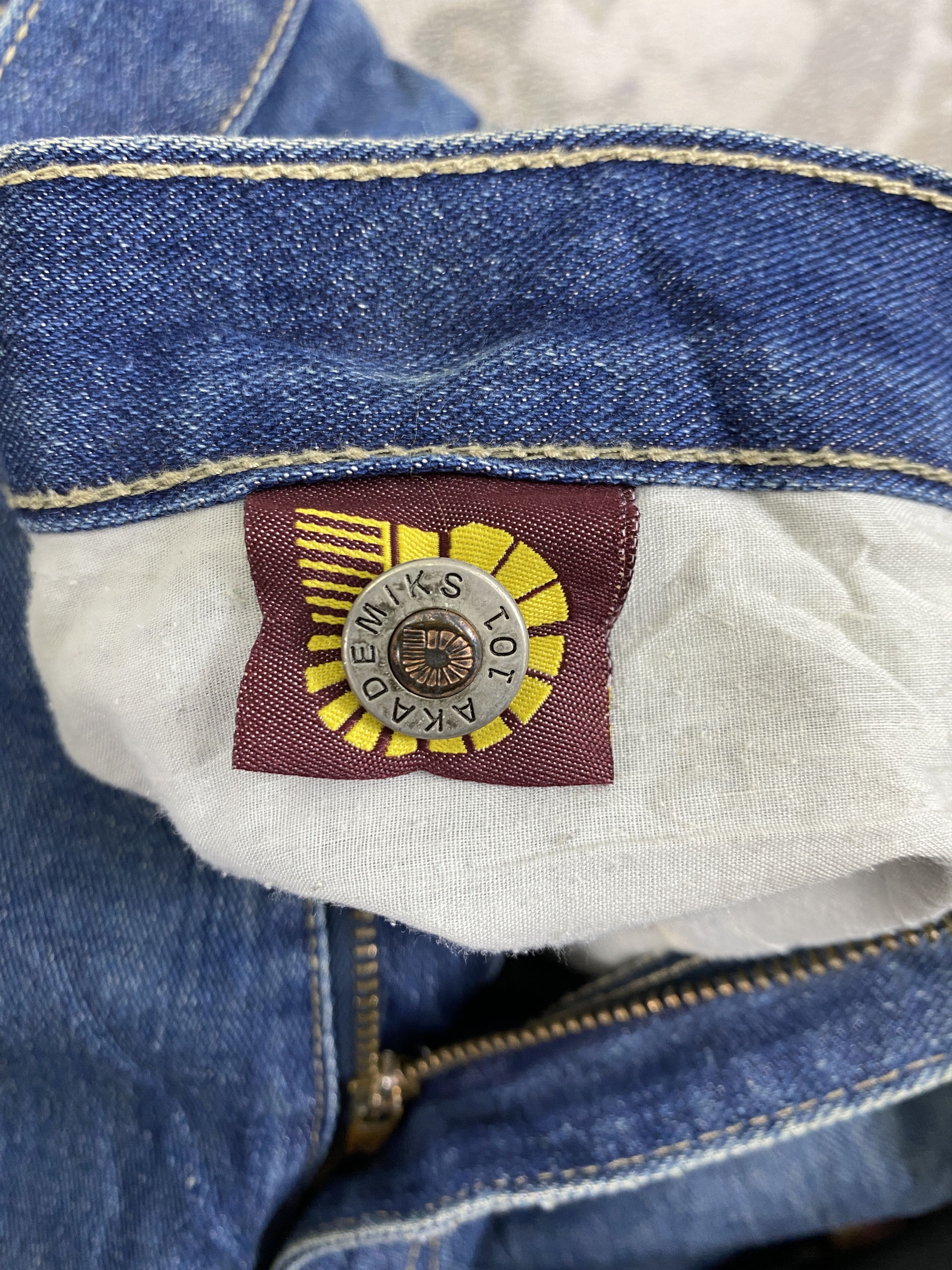 Japanese Brand Faded Blue Vintage akademiks Baggy Jeans 34x29.5- JN3813 Size US 34 / EU 50 - 11 Thumbnail