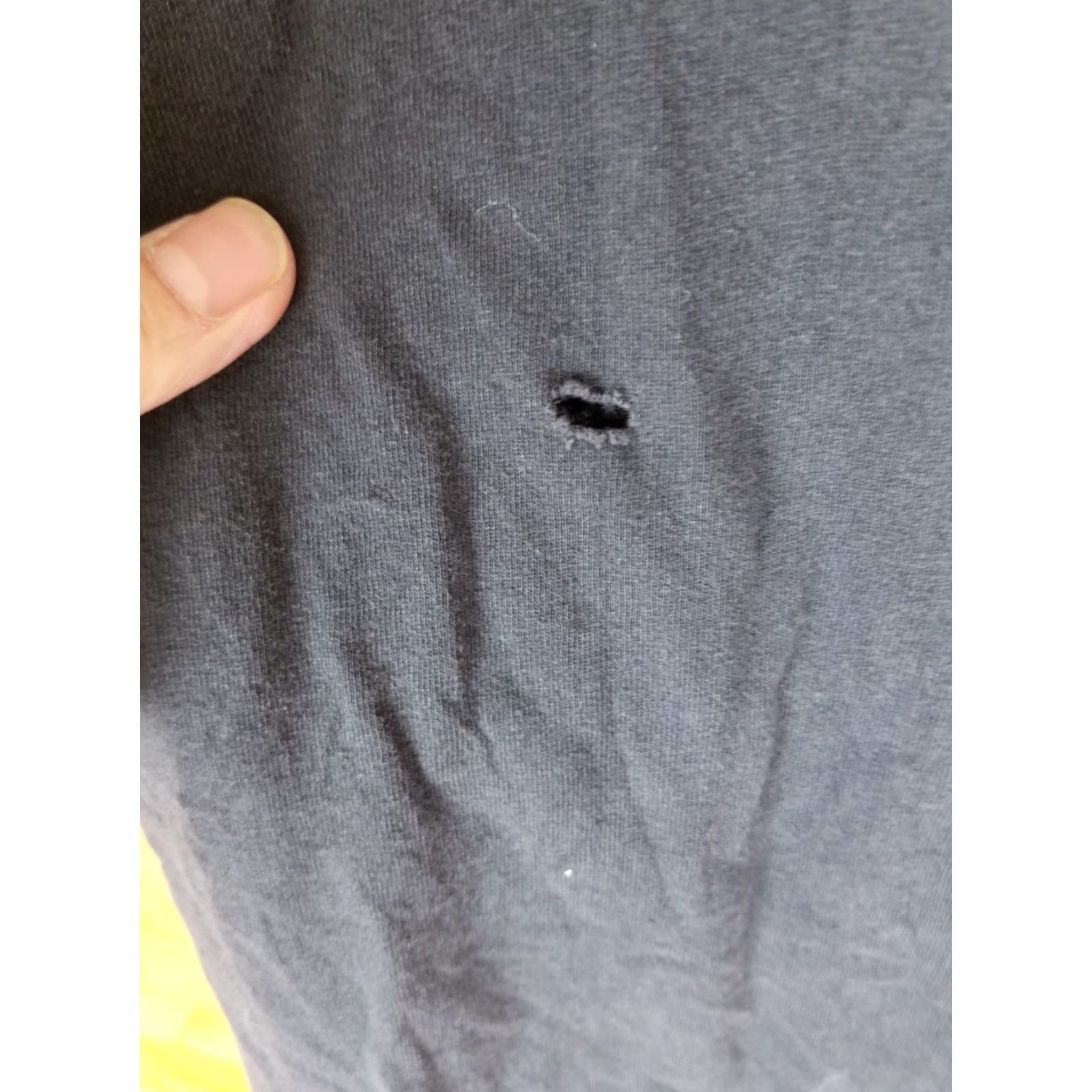 Hanes VINTAGE 90' JOE CARMEL CIGARETTE PROMO ONE POCKET BLACK T-SHIRT SZ XL Hanes T-Shirt Men XL Black Pocket Crew Neck Short Sleeve Cotton Shirt 90s Mens Size US XL / EU 56 / 4 - 7 Thumbnail