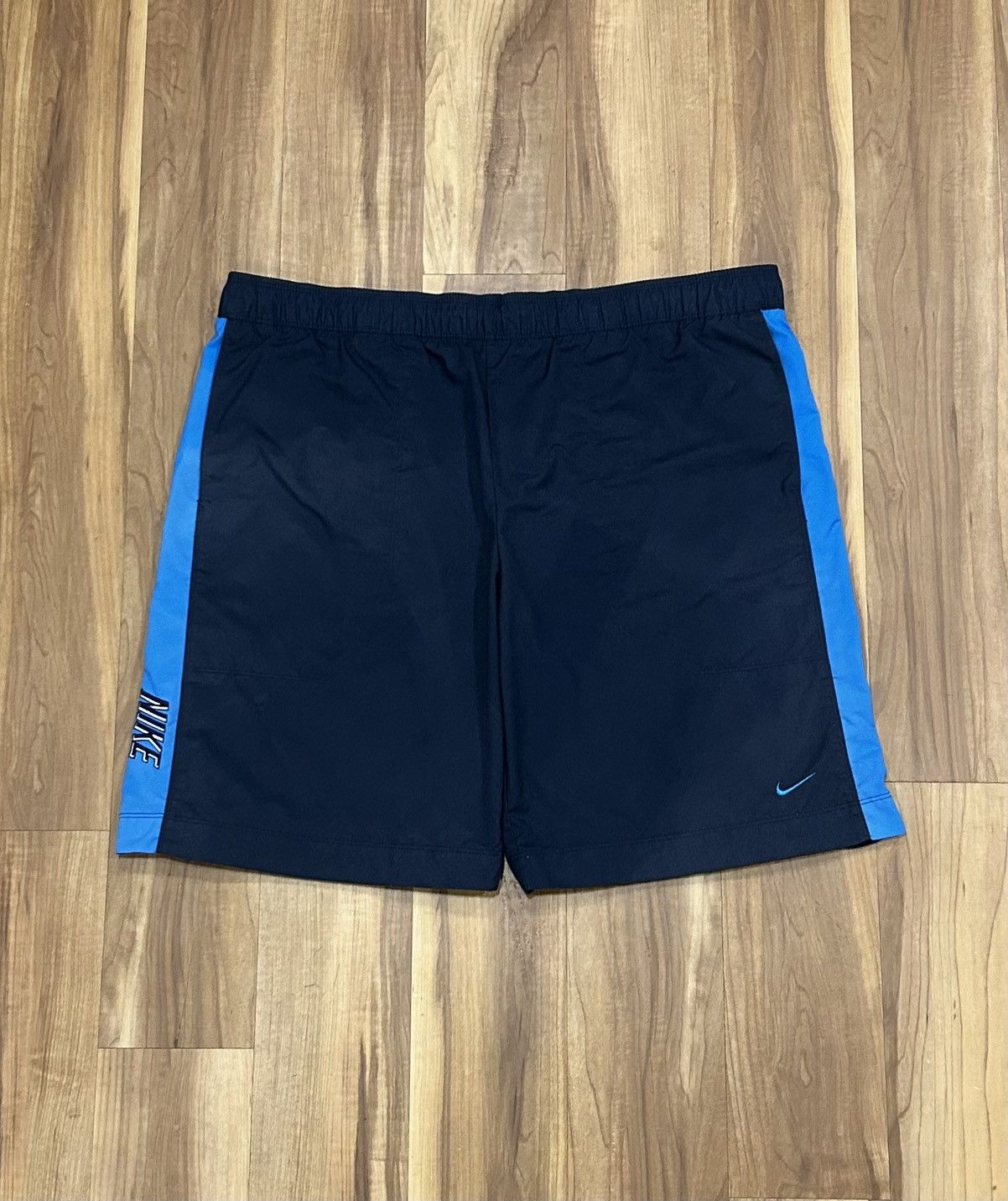 Nike Y2K Nike Board Shorts Size US 38 / EU 54 - 1 Thumbnail