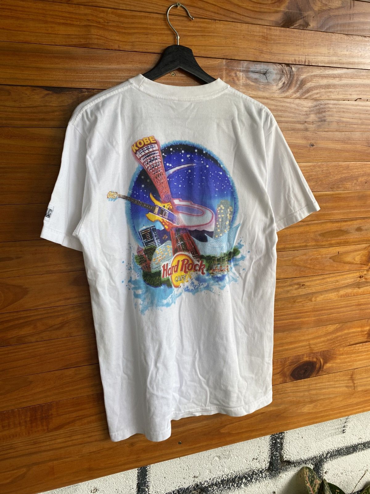 Hard Rock Cafe Vintage 90s Hard Rock Cafe Kobe Japan White Graphic Size US M / EU 48-50 / 2 - 5 Thumbnail