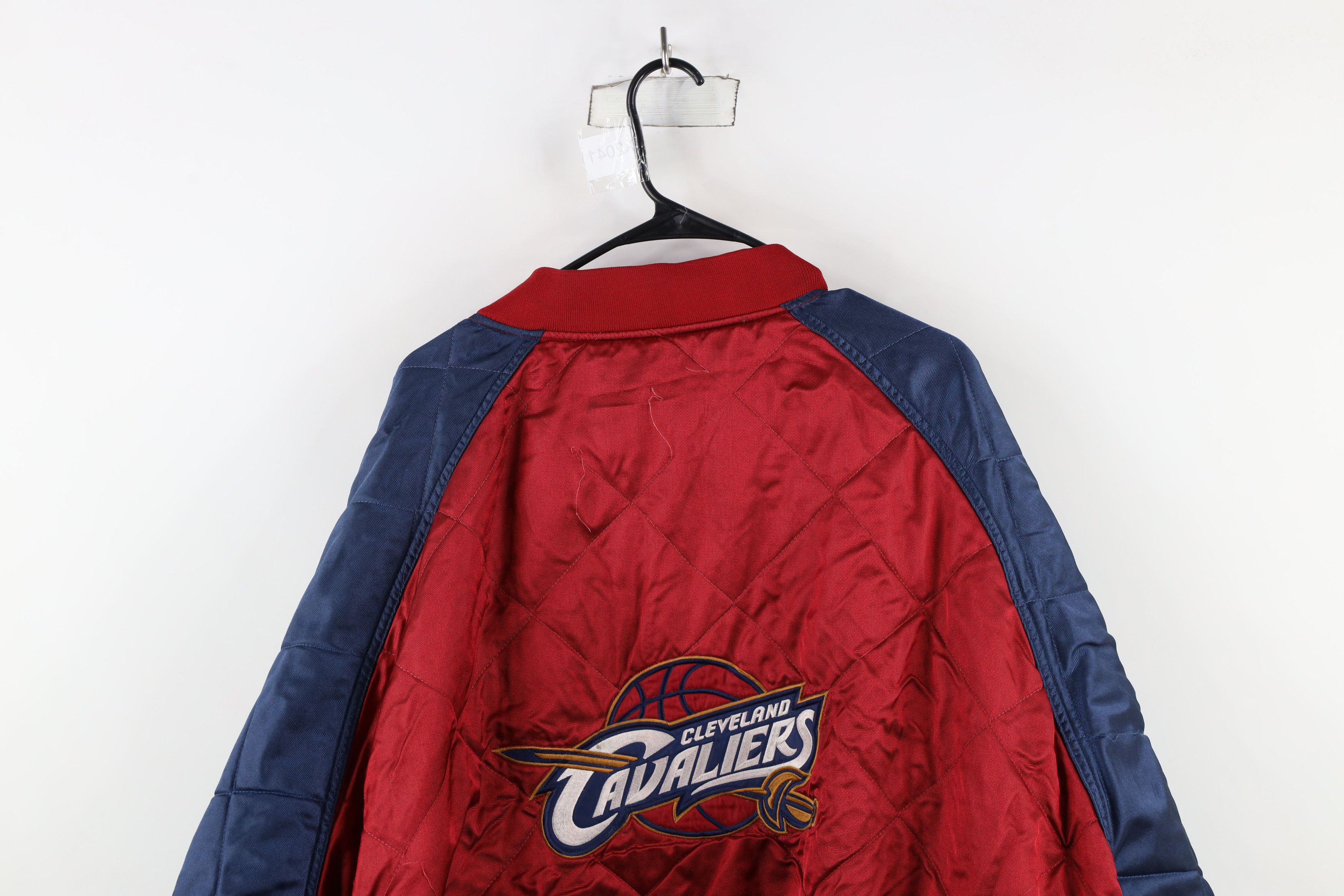 Vintage Vintage NBA Reversible Cleveland Cavaliers Bomber Jacket Size US XXL / EU 58 / 5 - 19 Thumbnail