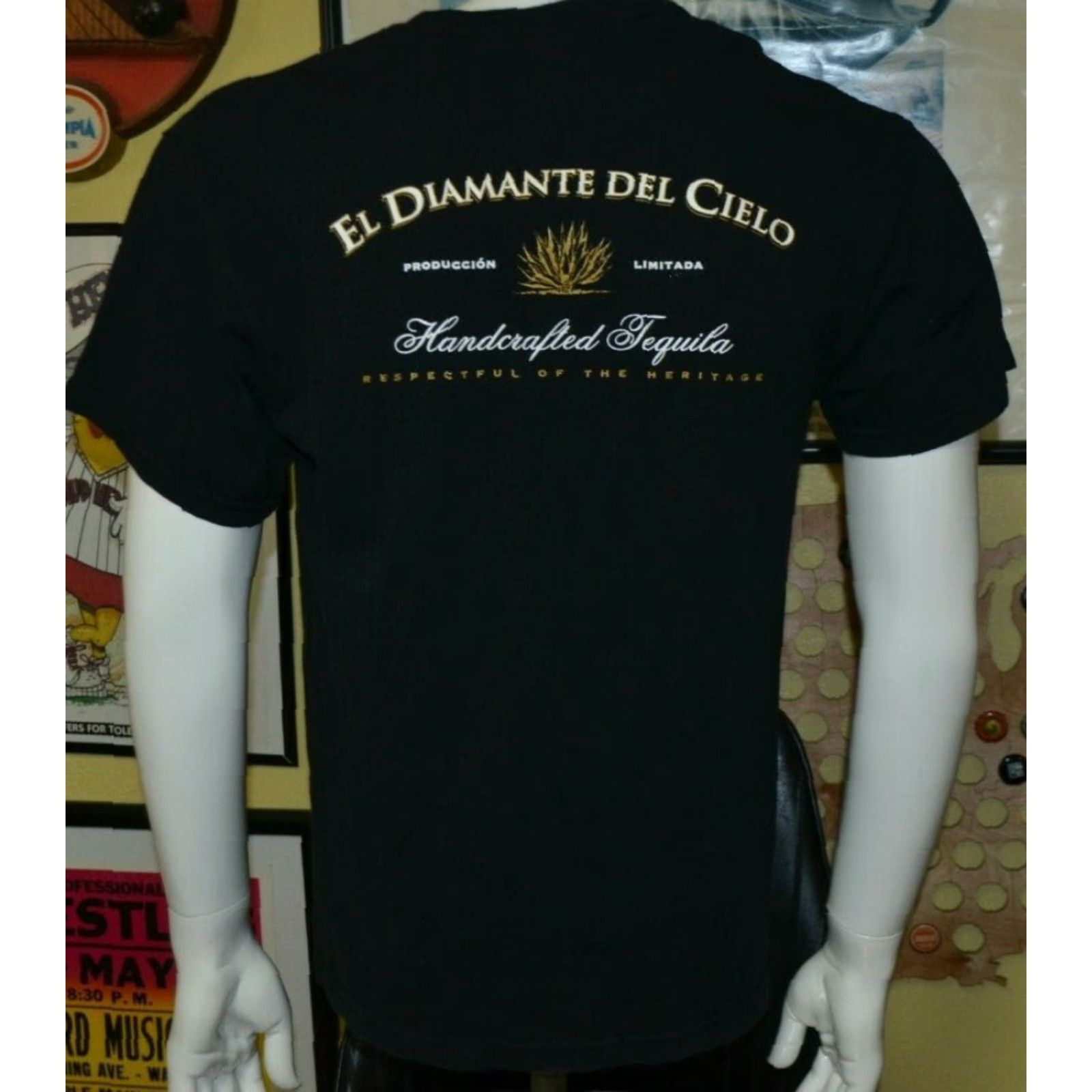 Gildan El Diamante Del Cielo Tequila T Shirt M Black Gildan 100% Cotton Short Sleeve Graphic Tee Men/Men's Liquor Mexico Vintage? Size US M / EU 48-50 / 2 - 4 Thumbnail