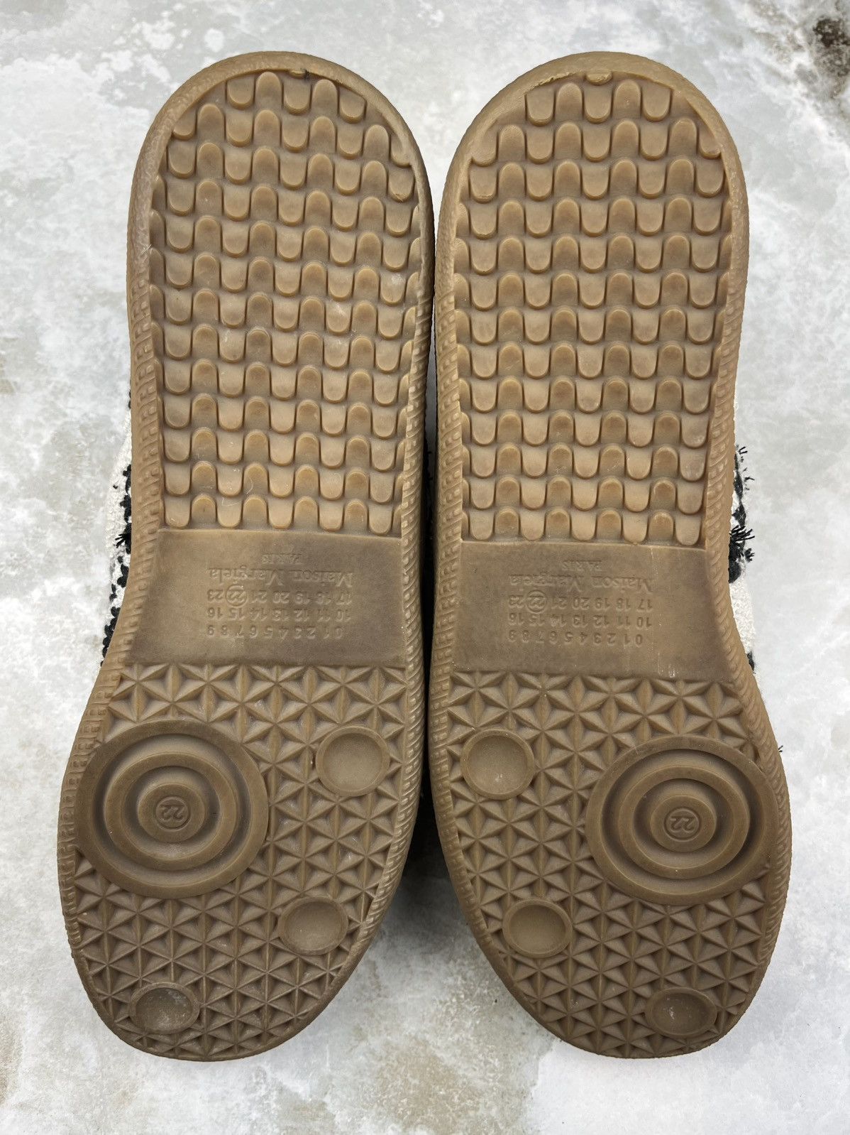 Maison Margiela AW18 Maison Margiela Distressed Tweed Replica Gat Sneakers Size US 9 / EU 42 - 6 Thumbnail
