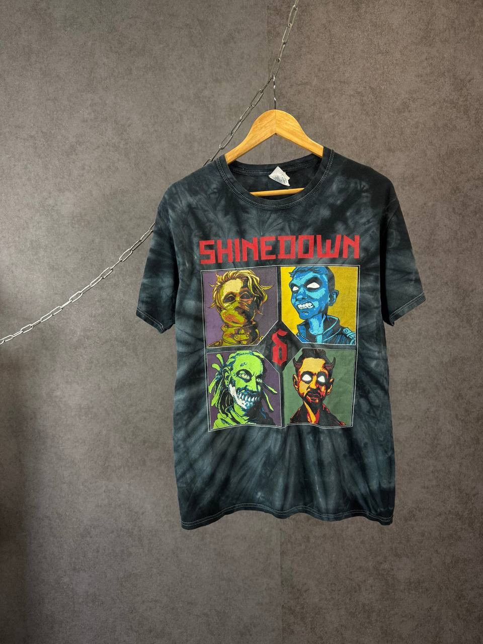 Band Tees Shinedown rock band overprinted tour tee Size US M / EU 48-50 / 2 - 1 Thumbnail