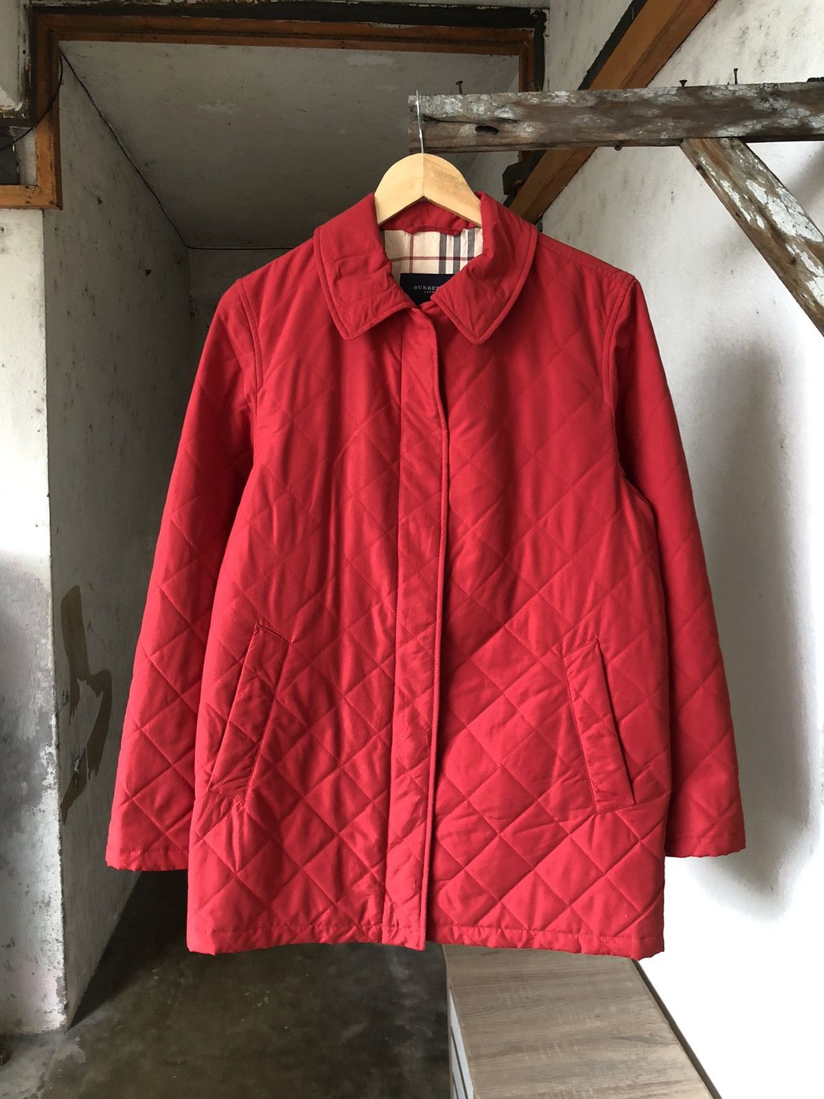 Burberry Vintage 90s Burberry Light Puffer Jacket Size XS / US 0-2 / IT 36-38 - 2 Thumbnail