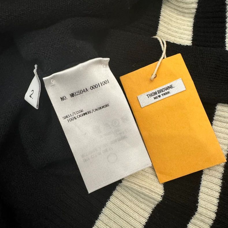 Thom Browne Thom Browne White and black striped cashmere sweater Size US M / EU 48-50 / 2 - 4 Thumbnail