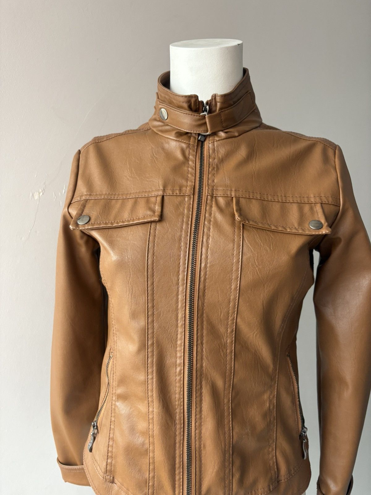 Vintage Vintage leather jacket Size M / US 6-8 / IT 42-44 - 3 Thumbnail