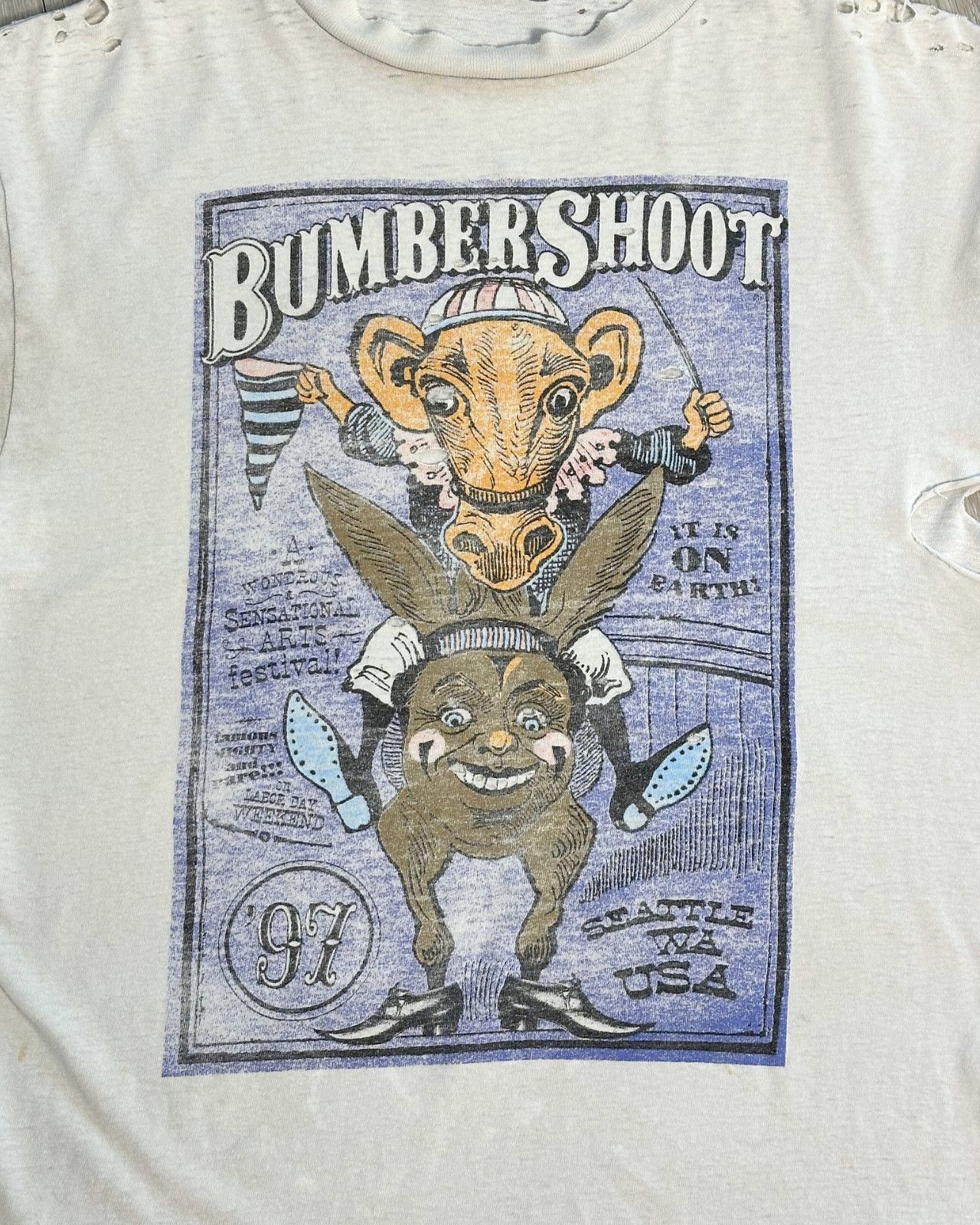 Band Tees 1997 Bumbershoot Music & Arts Festival Distressed T-Shirt Size US XL / EU 56 / 4 - 3 Thumbnail