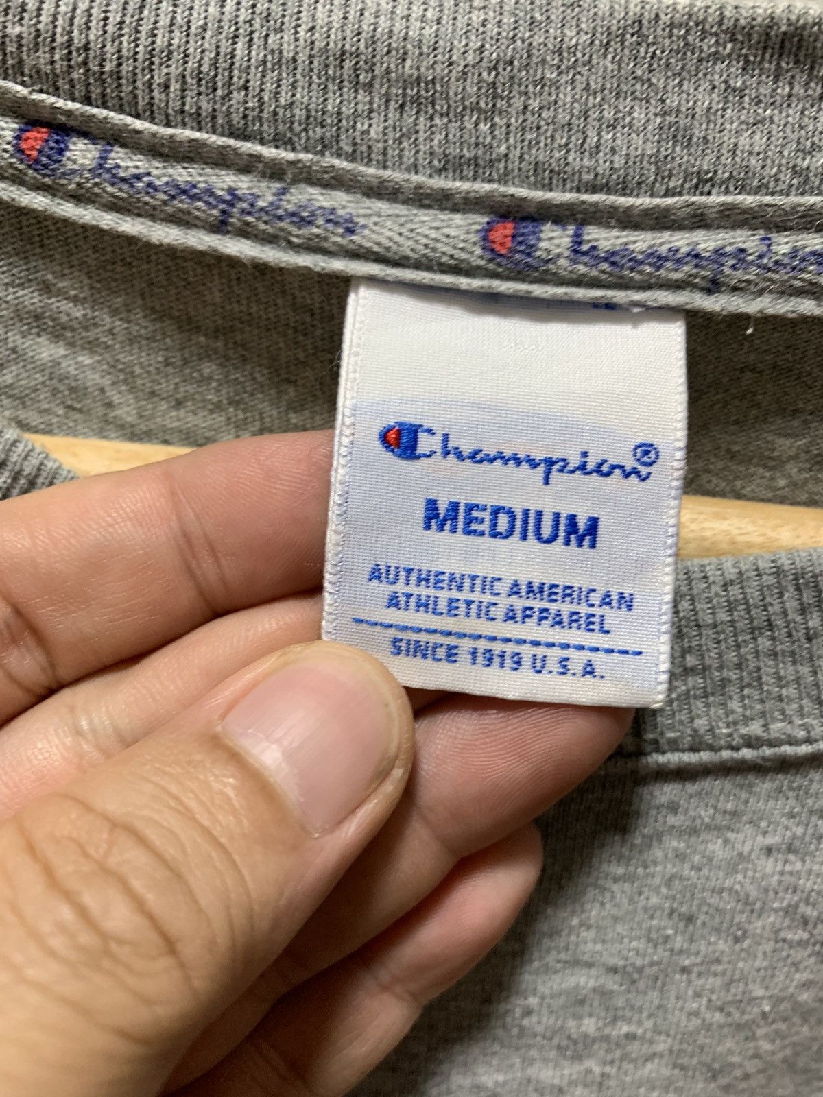 Champion Y2k Champion patches Medium Tee Size US M / EU 48-50 / 2 - 10 Thumbnail