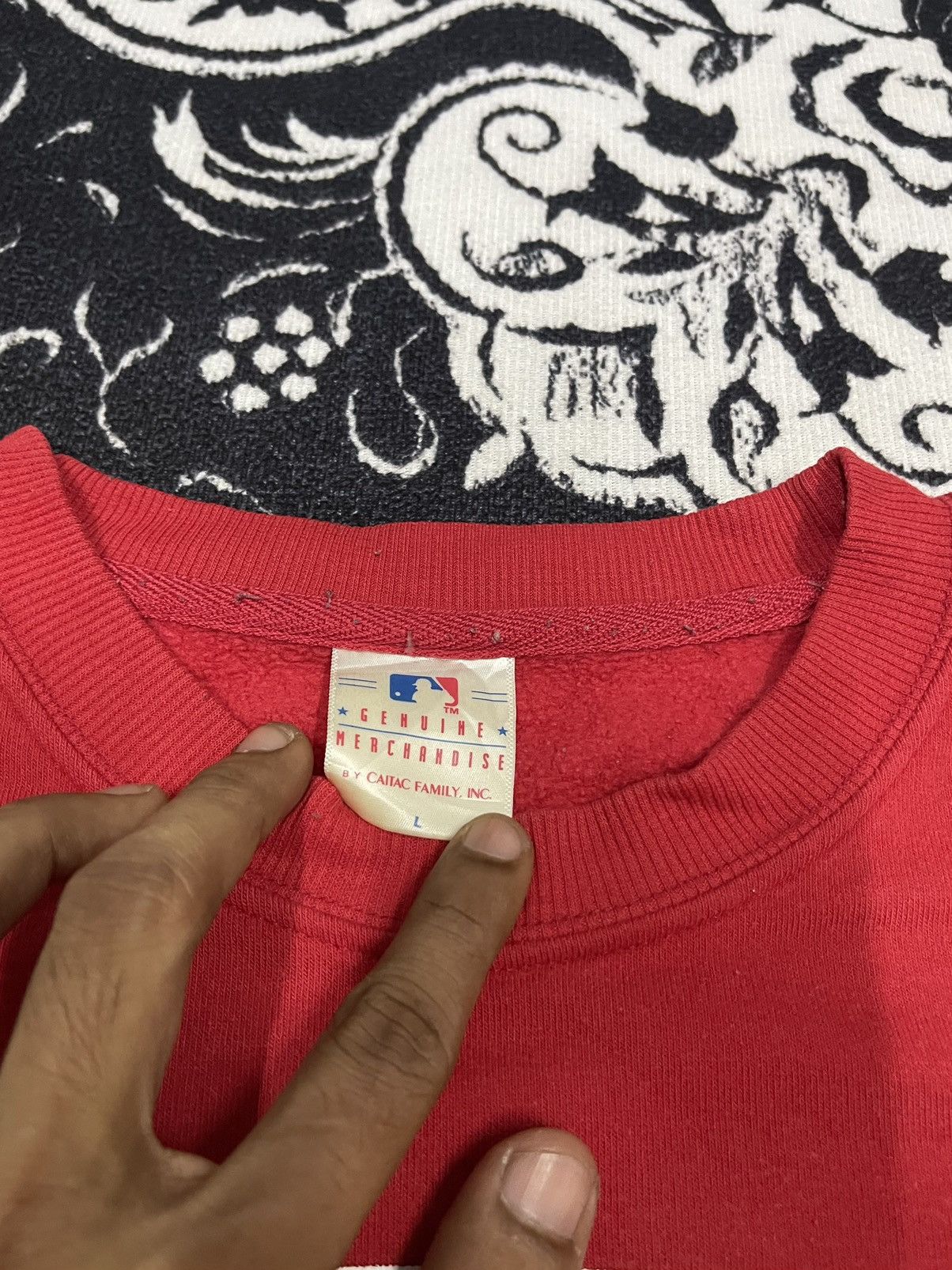 MLB × Vintage Y2K LOS ANGELAS ANGELS CREWNECK Size US L / EU 52-54 / 3 - 7 Thumbnail