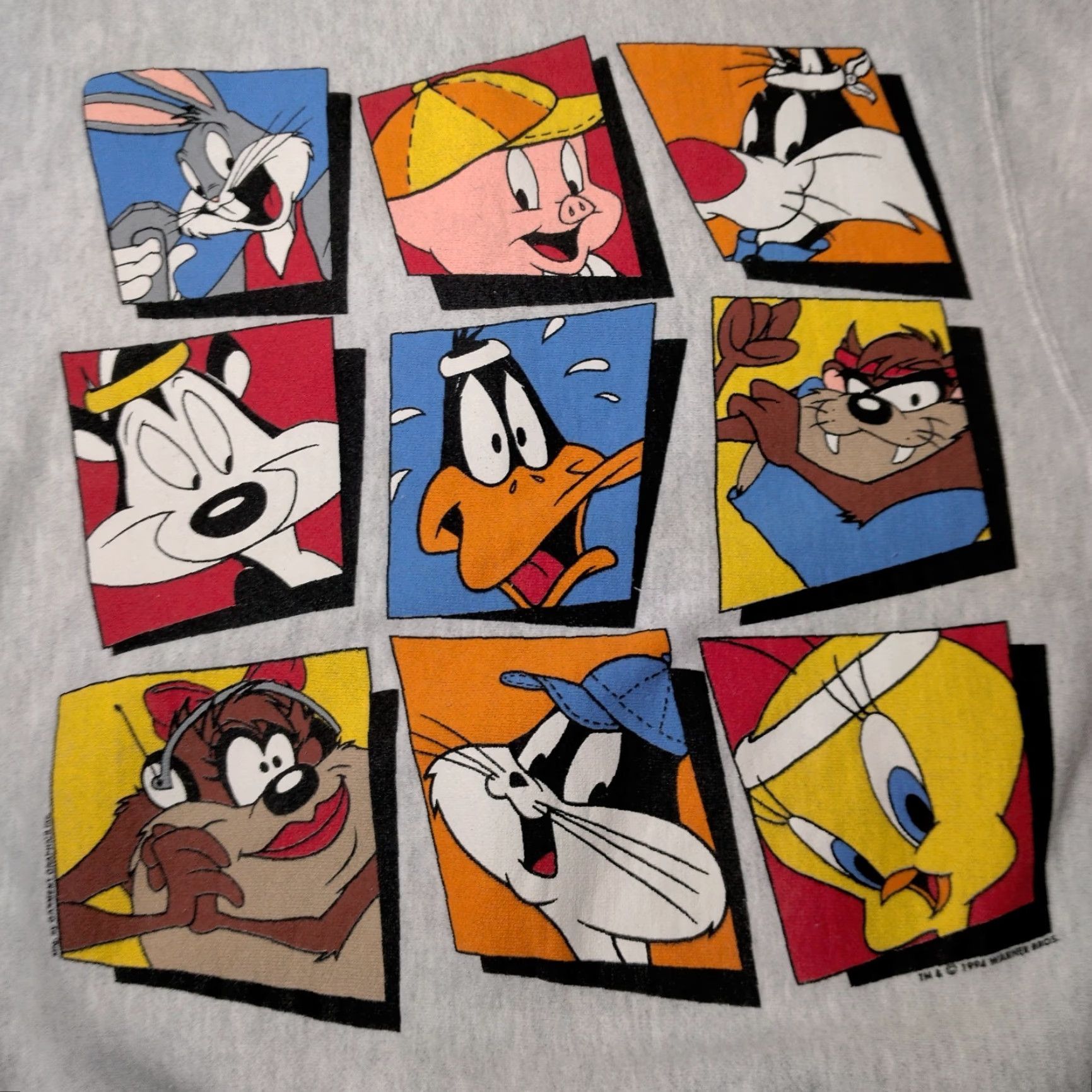 Vintage VINTAGE Garment Graphics 90s Bugs Bunny Sweatshirt Adult Medium Gray Graphic Print Crew Neck Mens Size US M / EU 48-50 / 2 - 6 Thumbnail