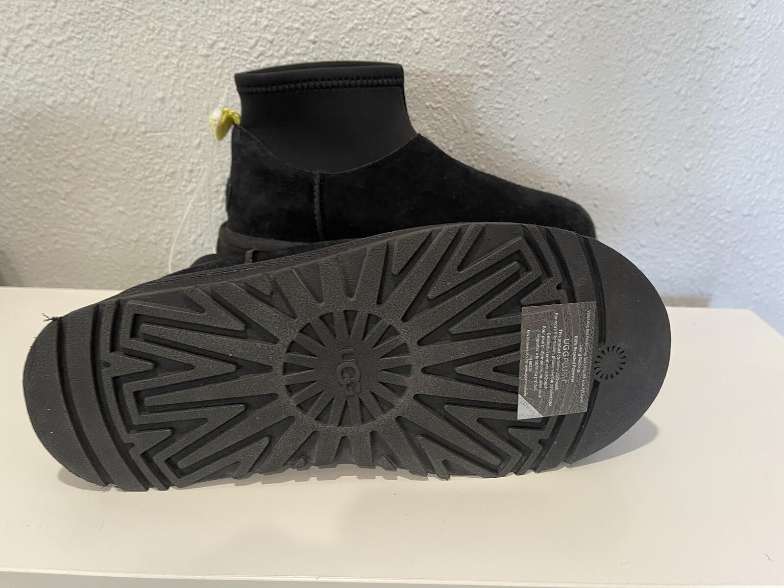 Ugg UGG Classic mini Dipper Platform Black Suede Boots Size US 7 / IT 37 - 7 Thumbnail