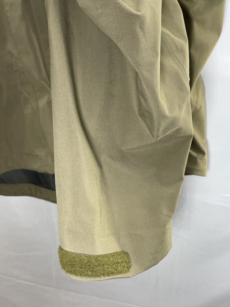 Arc'teryx ARCTERYX LEAF Alpha Gen 1 Crocodile Gore Tex Jacket Size US M / EU 48-50 / 2 - 11 Thumbnail